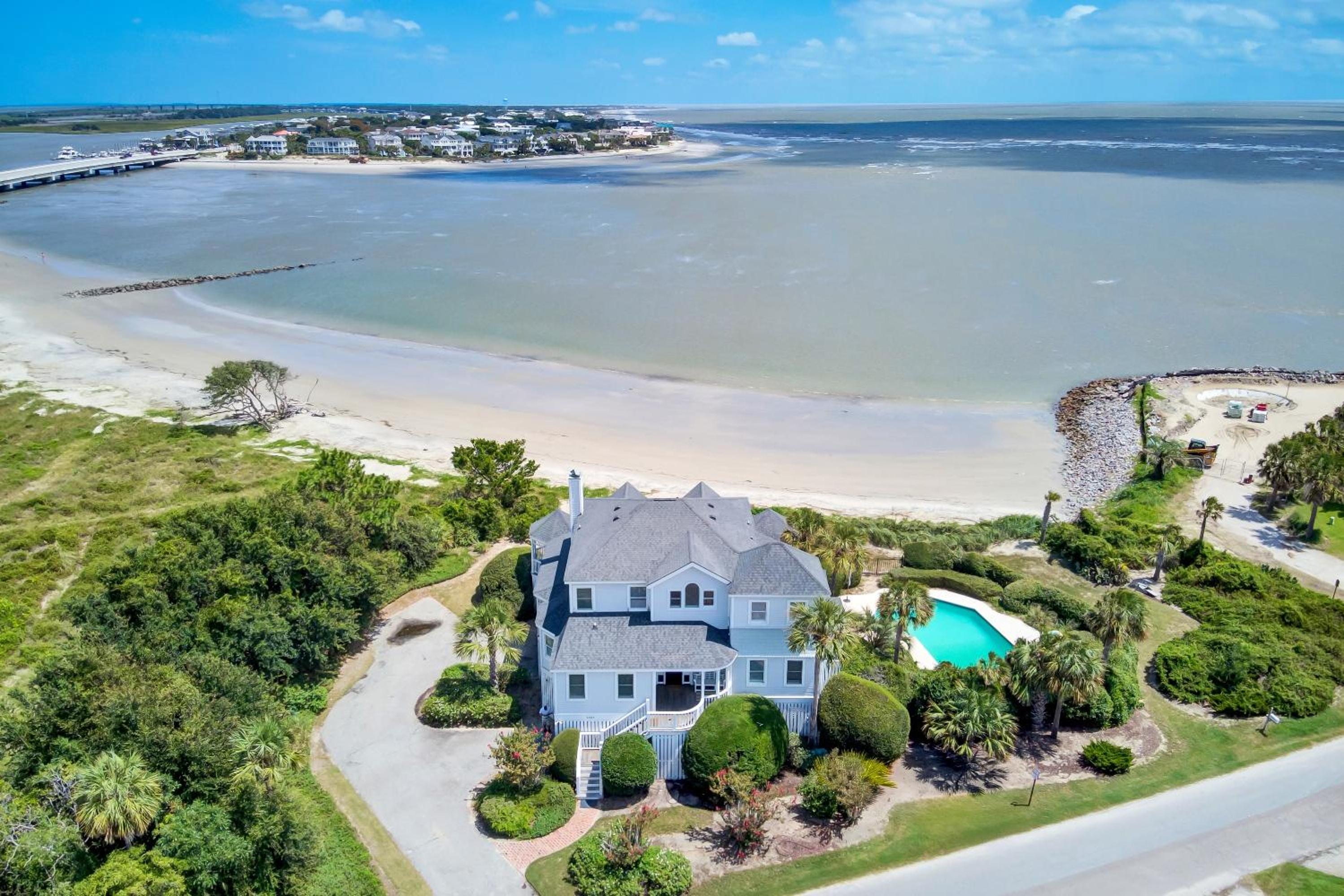 Haven by AvantStay Luxury Beachfront Home w Pool Gorgeous Patios