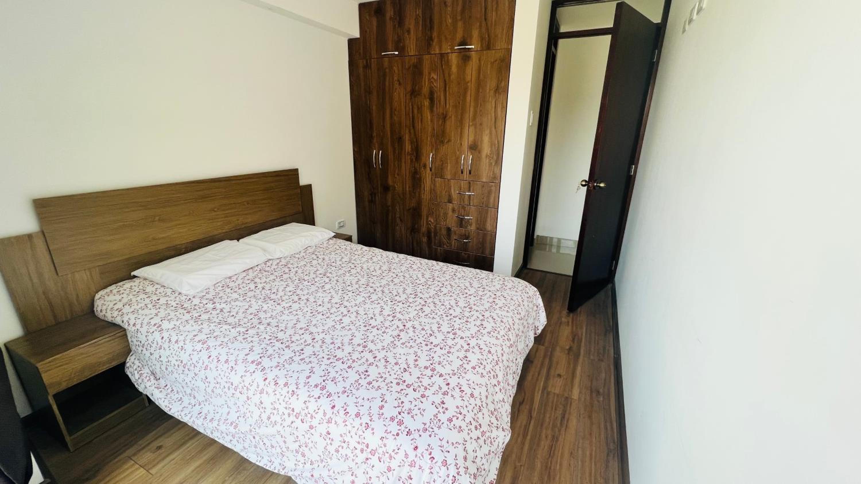 Depa de 3 cuartos - Huancayo view 3