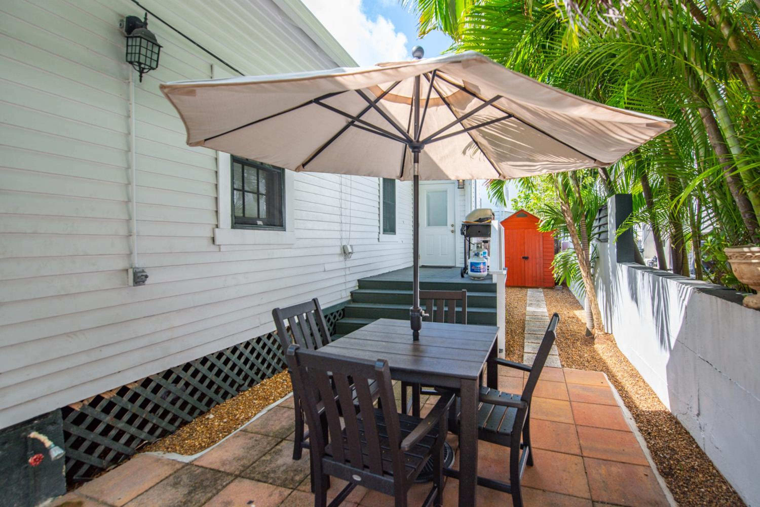Garden Of Roses - Monthly Rental view 5