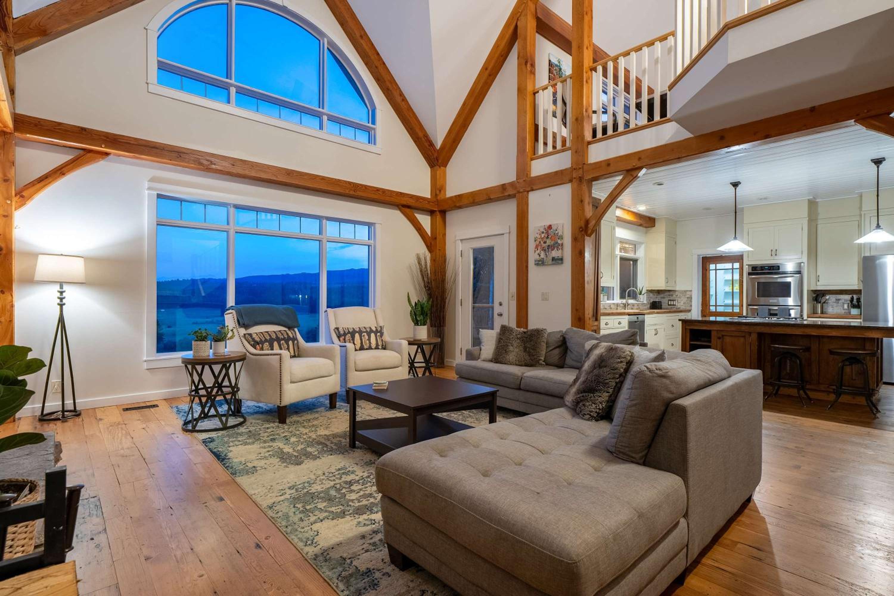 Rolling Hills Retreat - Family Friendly
