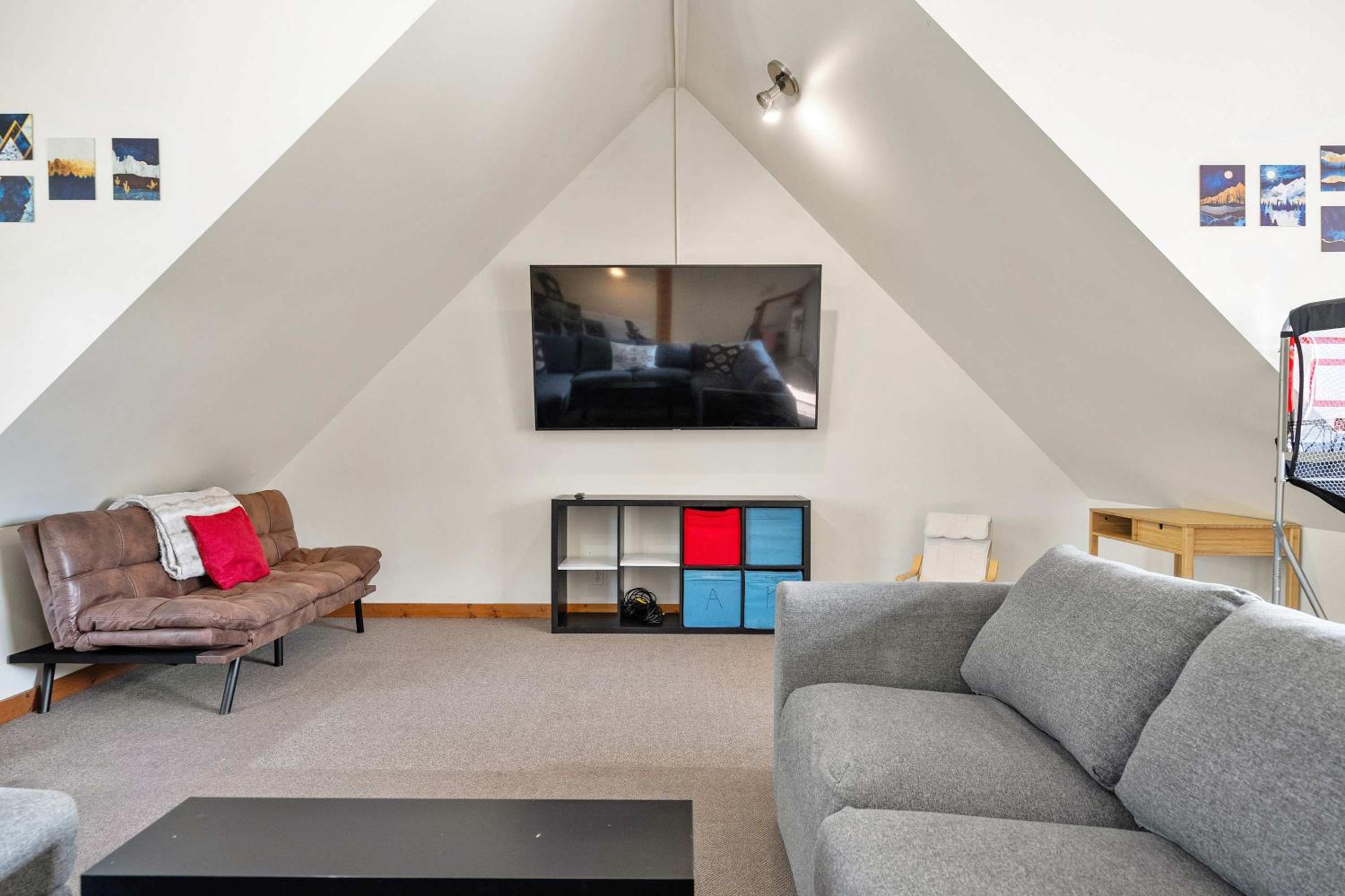 Rolling Hills Retreat - Family Friendly