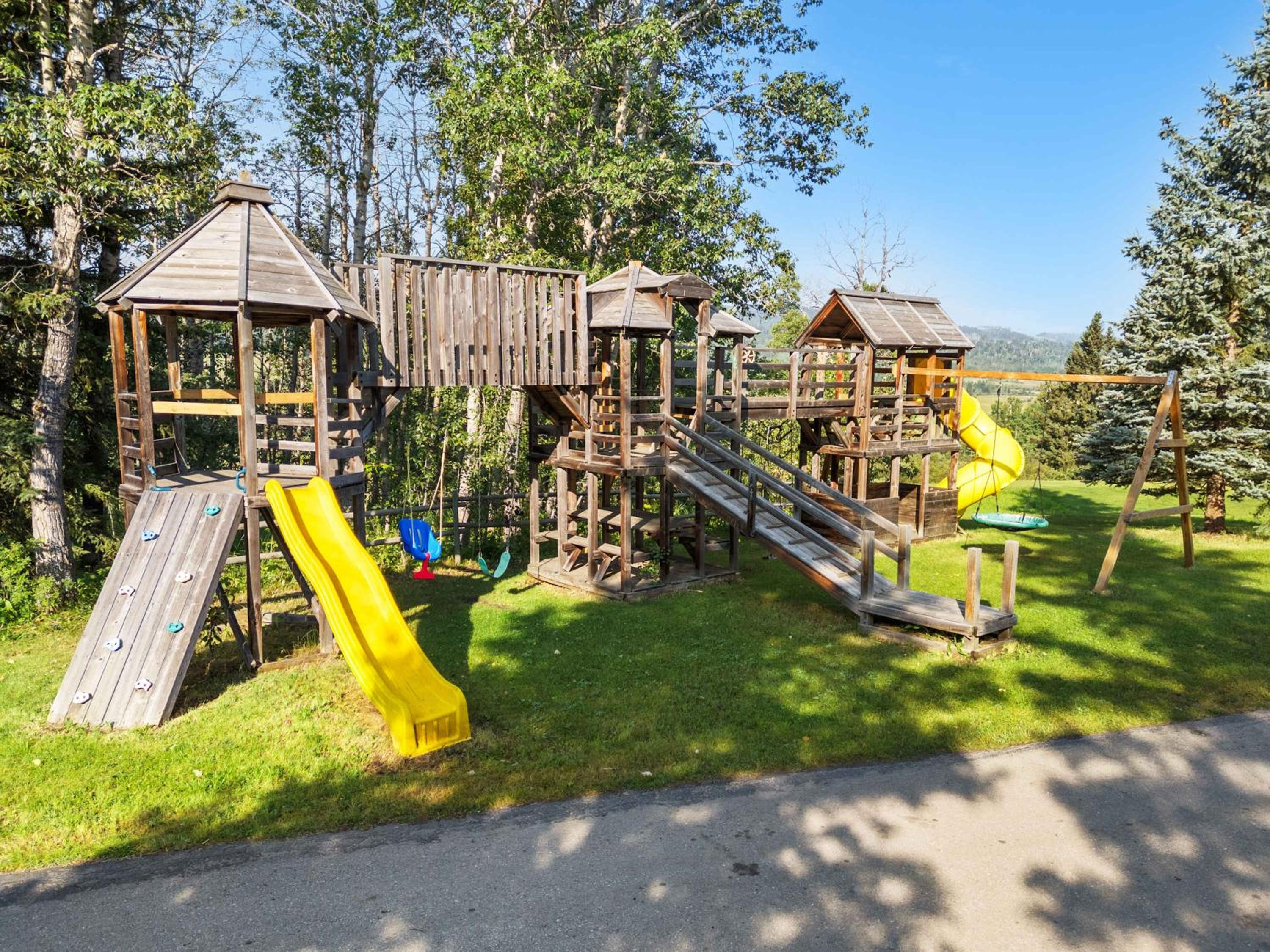 Rolling Hills Retreat - Family Friendly