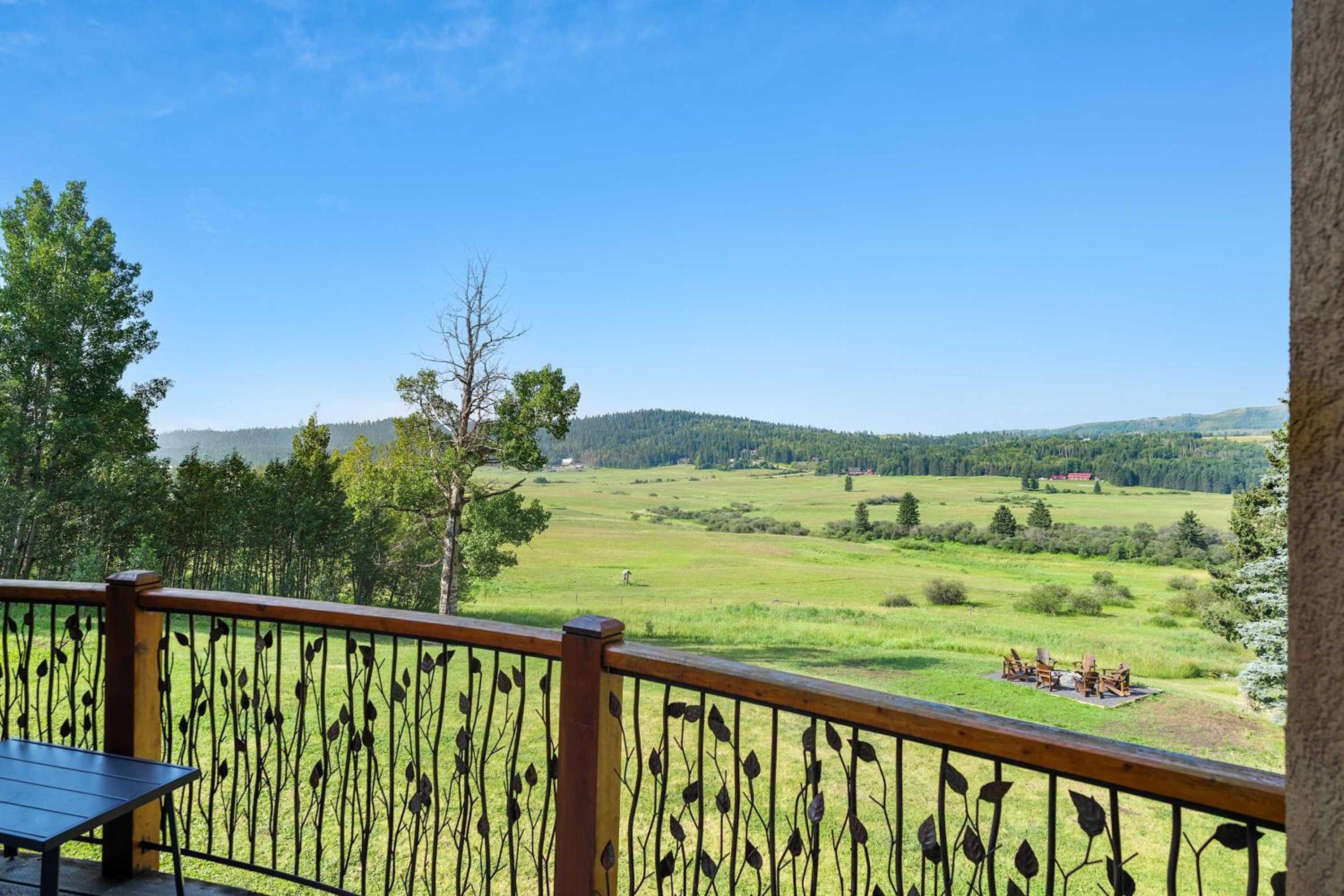 Rolling Hills Retreat - Family Friendly