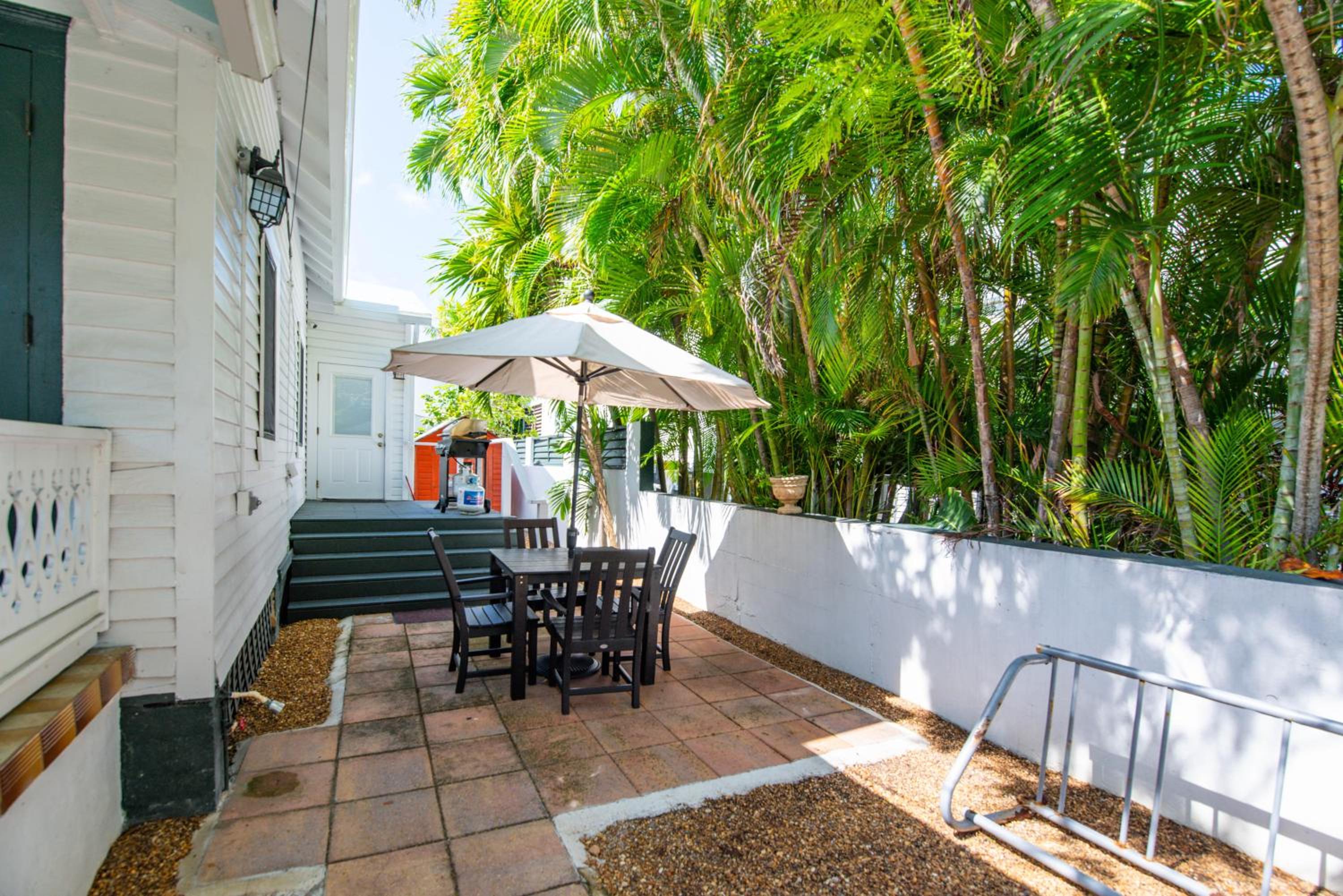 Garden Of Roses - Monthly Rental view 4