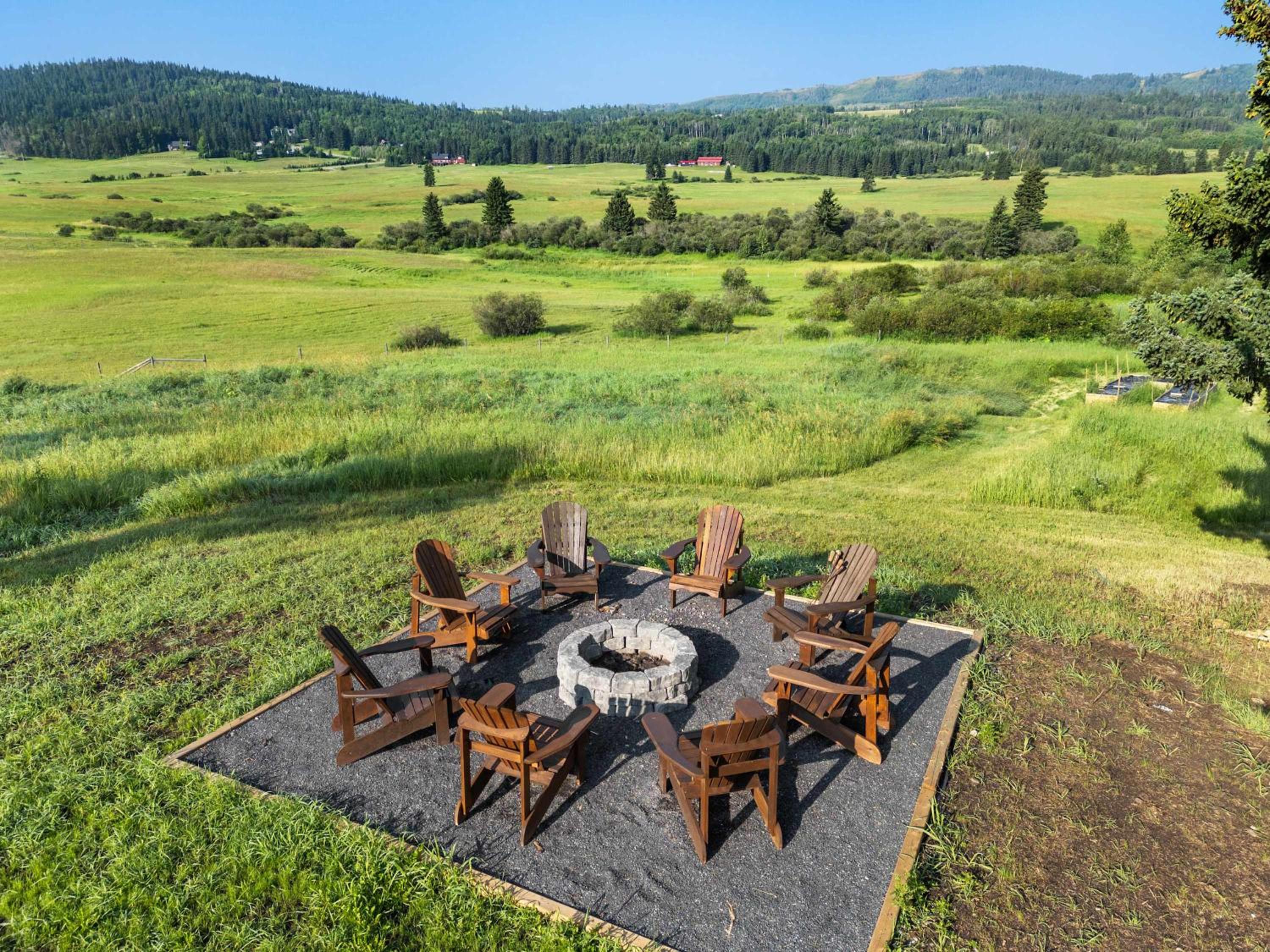 Rolling Hills Retreat - Family Friendly