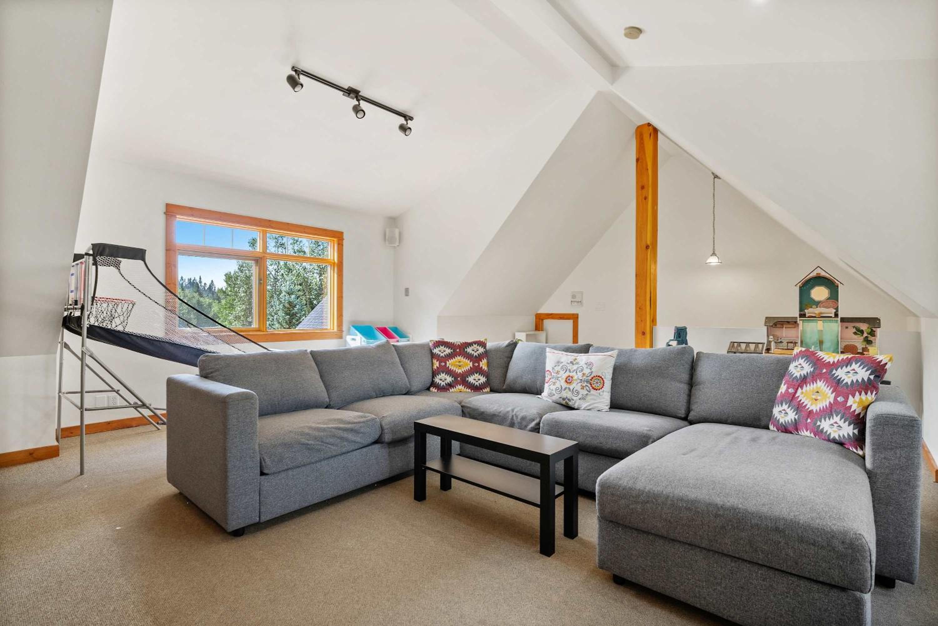 Rolling Hills Retreat - Family Friendly
