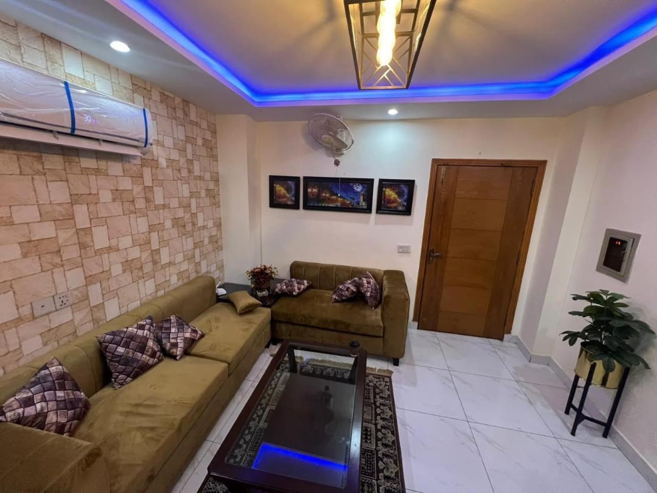 Beautiful Low Budget Apartment