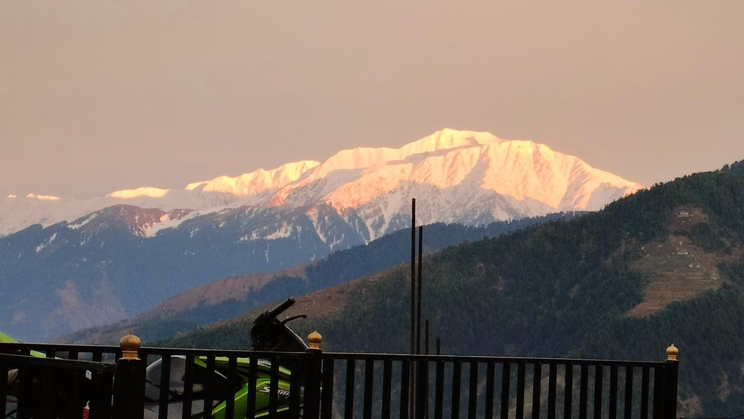 Grand Kailash view homestay -near Khajjiar