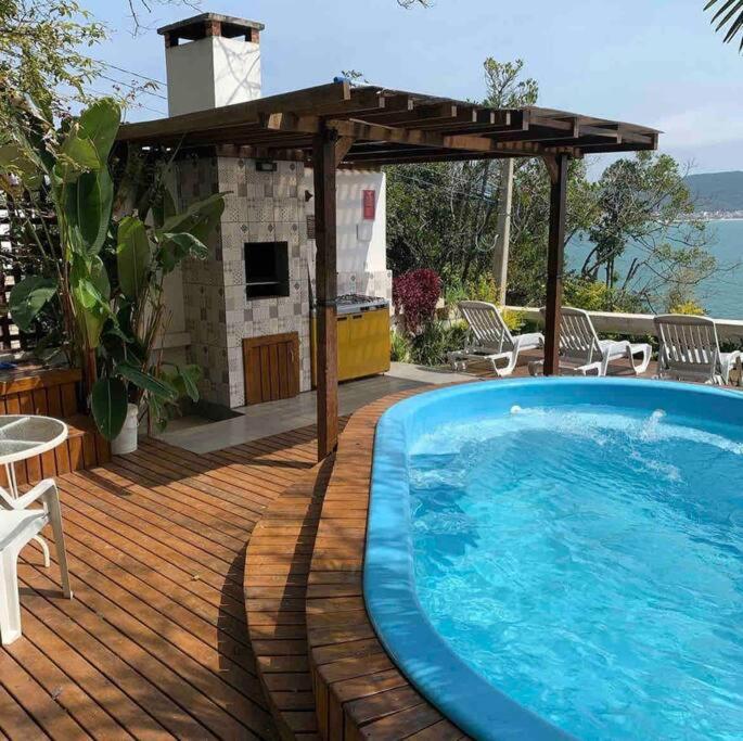 Apto 10, Temático Veuve Clicquot com Jacuzzi na Morada do Ganso