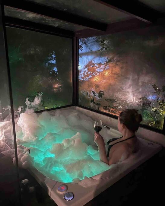 Chalé 9 com Jacuzzi na Morada do Ganso
