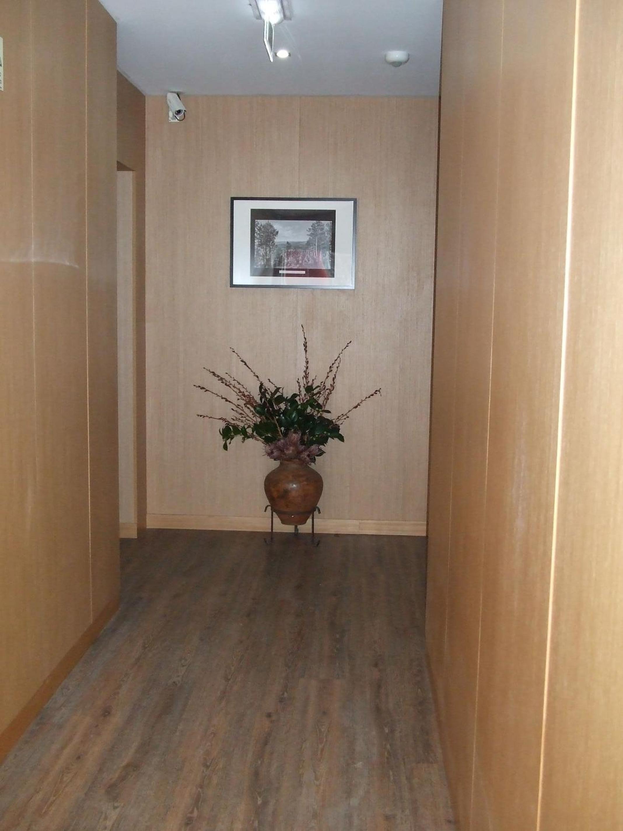 Photo 33