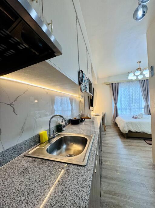 Glam Escapes Bacolod with 300 Mbps connection