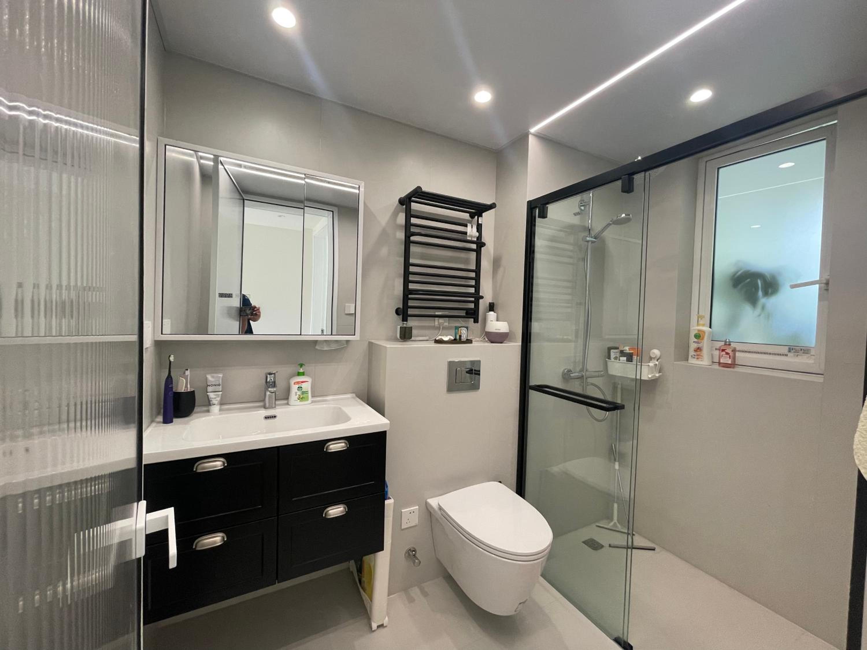 One Bedroom Suite 401 in Shanghai Downtown