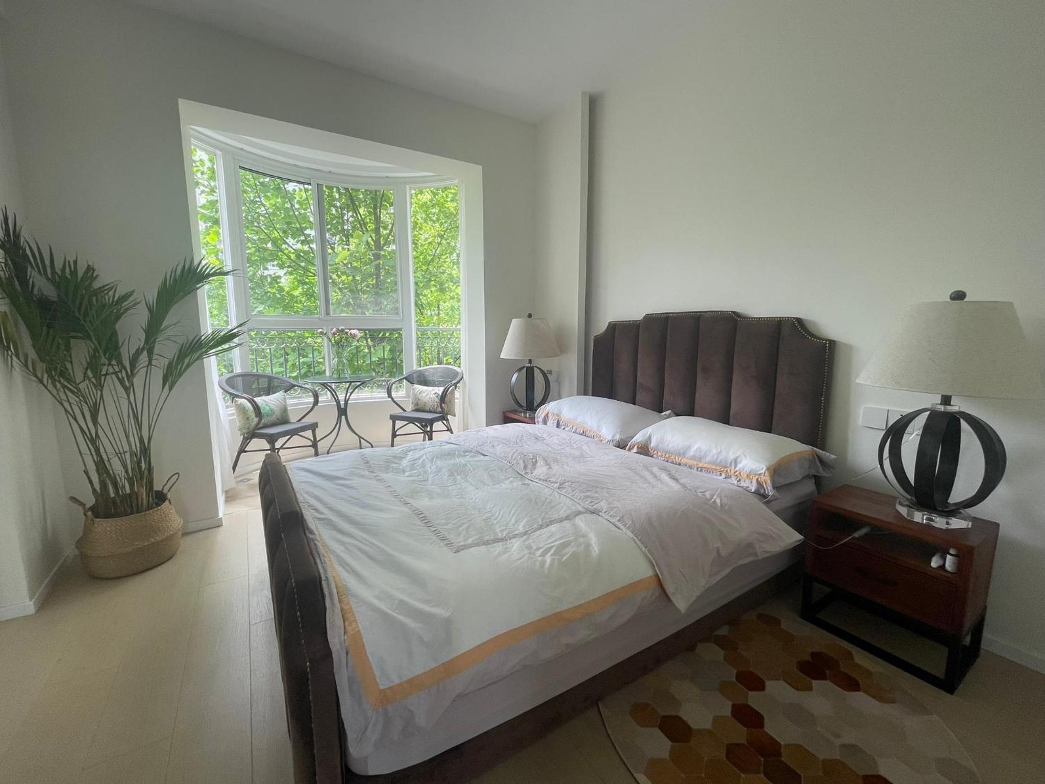 One Bedroom Suite 401 in Shanghai Downtown