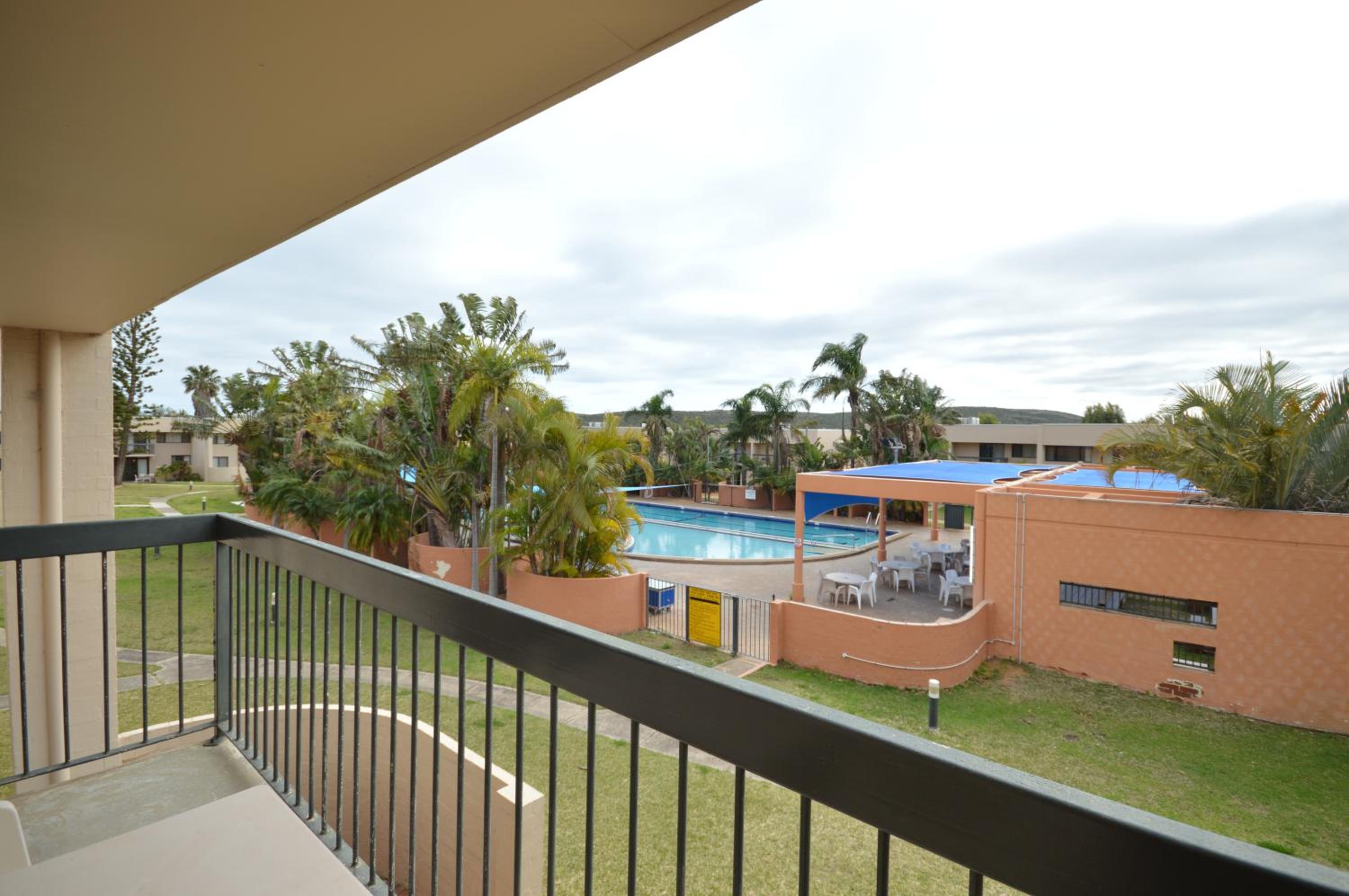 Riverview Holiday Apartment 67 - Kalbarri WA view 2