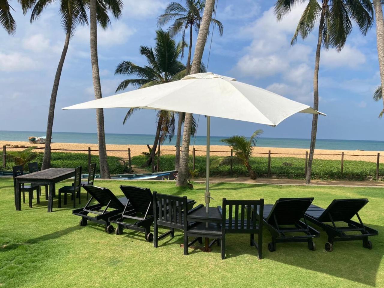SOLUNA BEACH RESORT view 2