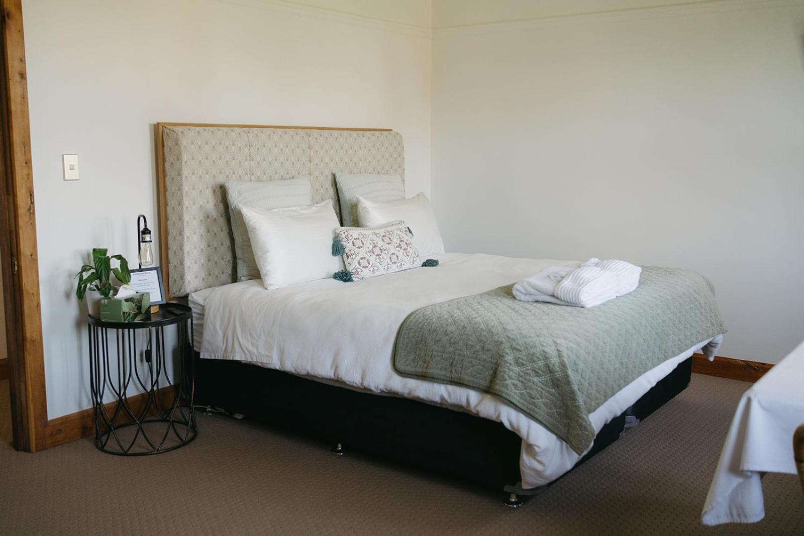 Kingsdown Manor B&B Timaru view 5