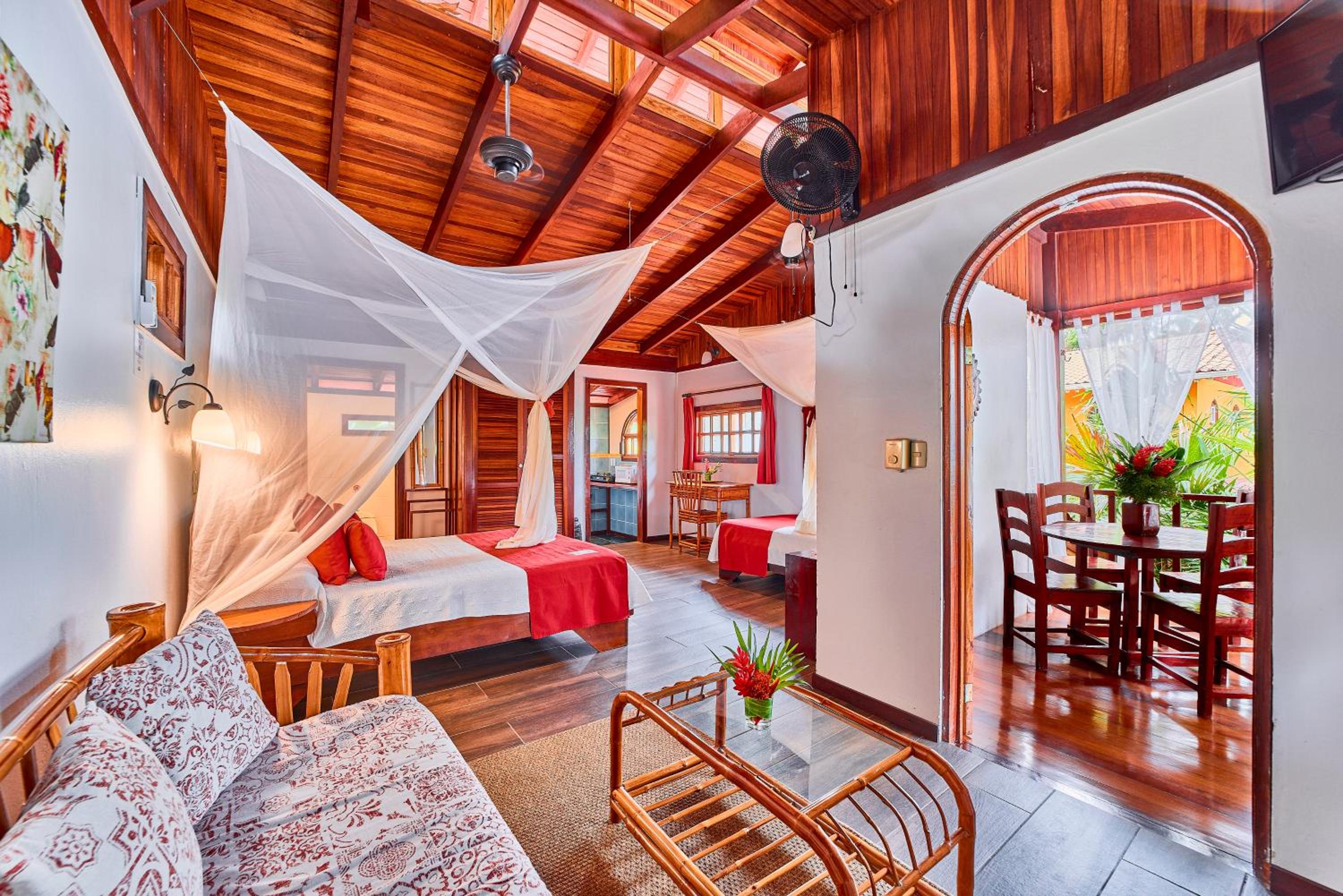 Hotel El Encanto