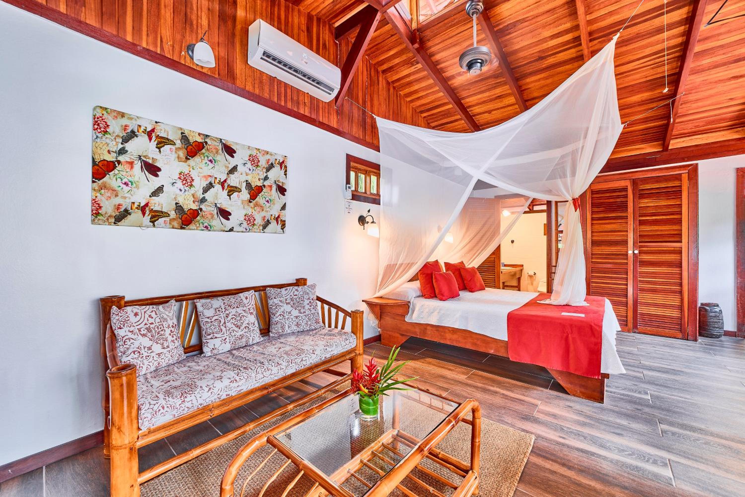 Hotel El Encanto