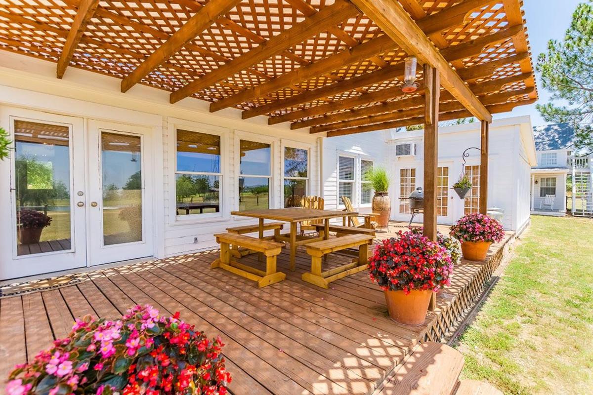 Fischer Farmhouse (Pet friendly)