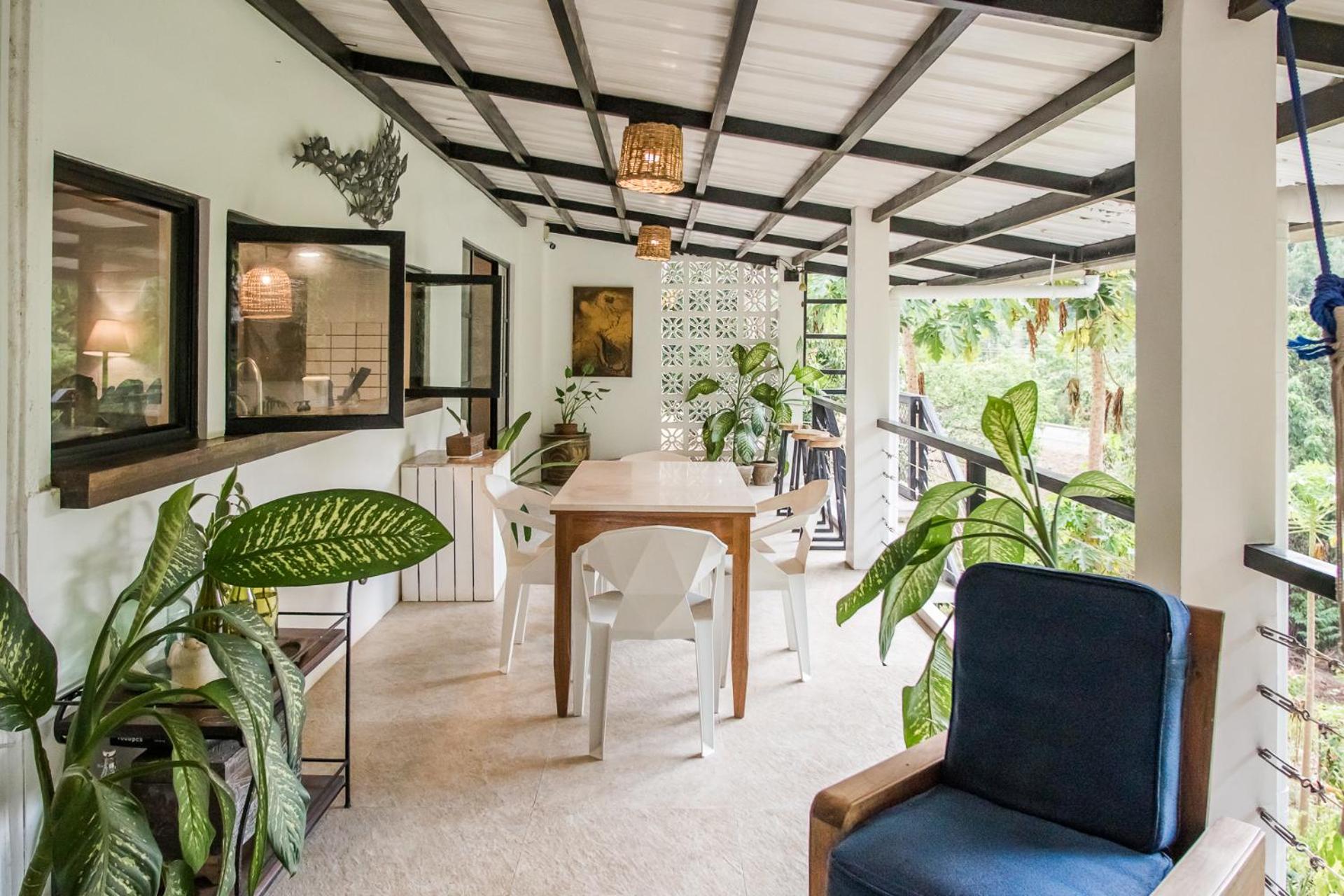 TUKI Nest Spacious Home with Garden View & Self-Service Breakfast - Large Porch, Subic Monkeys, Pet Friendly with a Fee view 2