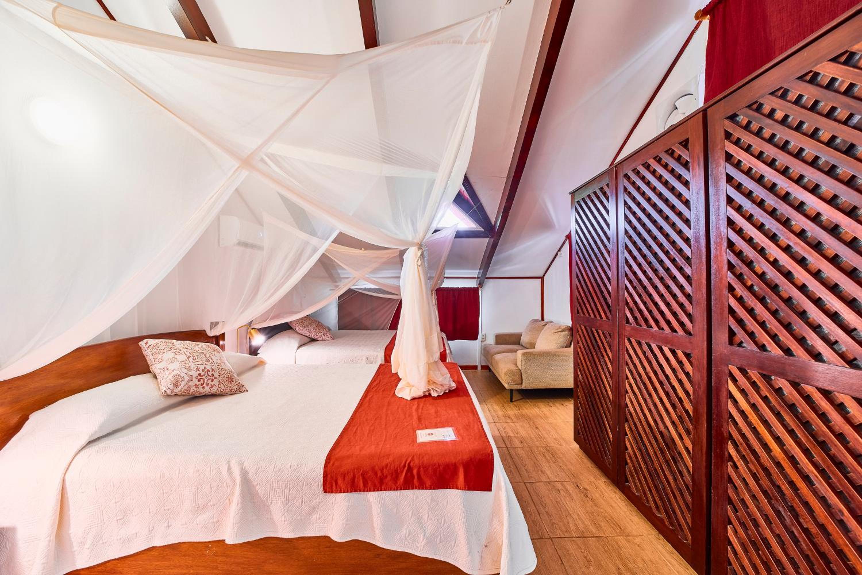 Hotel El Encanto