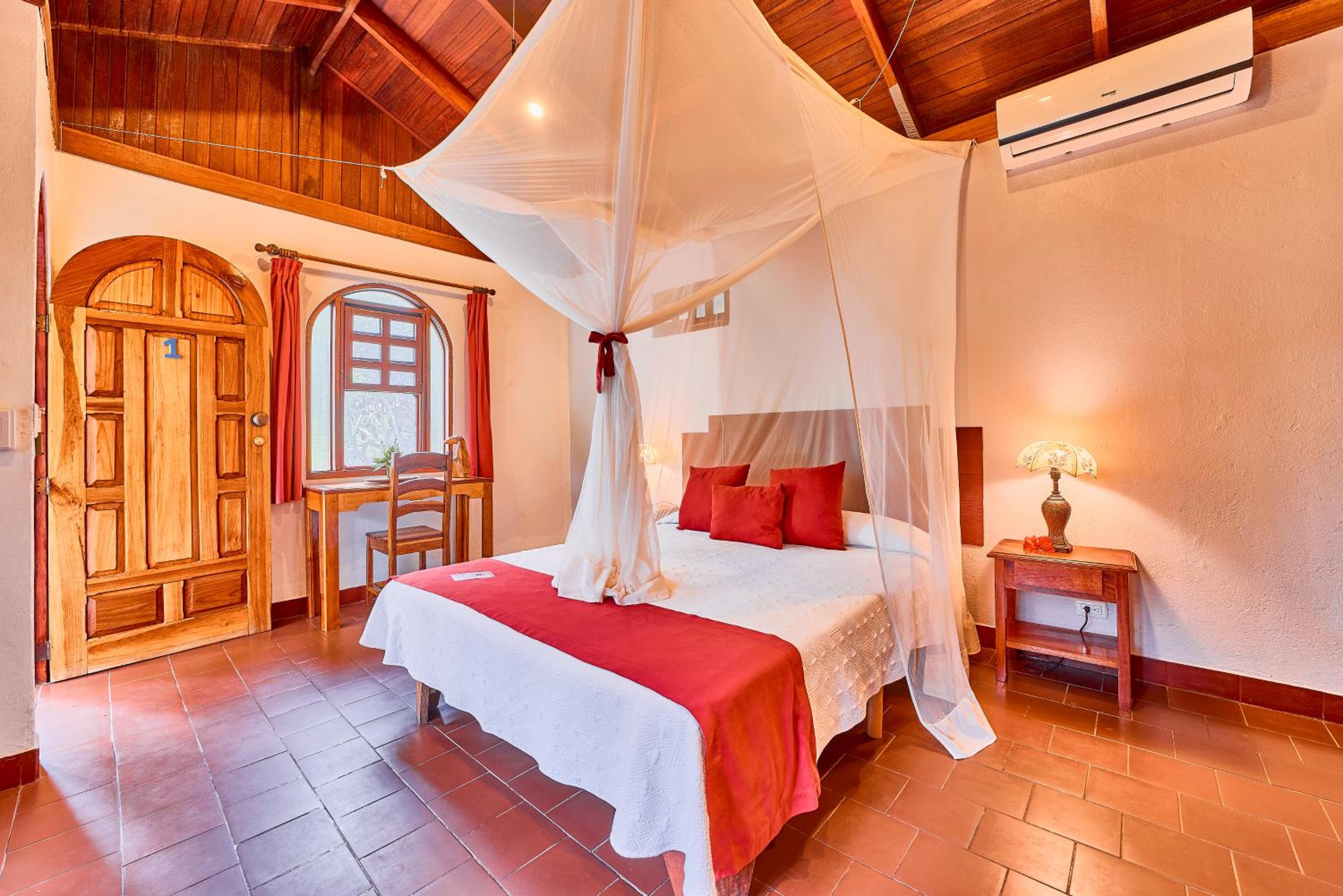 Hotel El Encanto