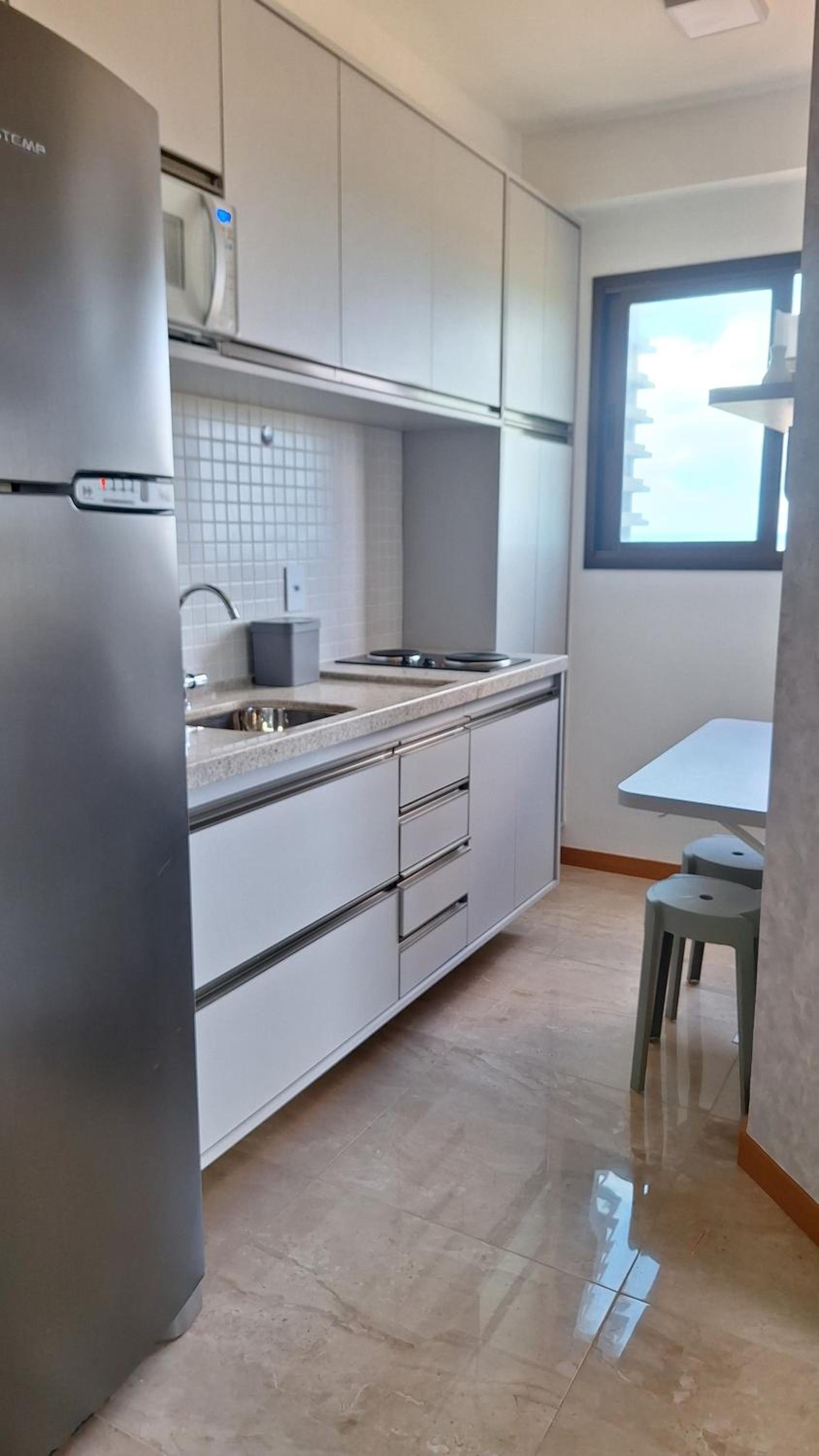 Apartamento Quarto e Sala, varanda, vista mar com infraestrutura
