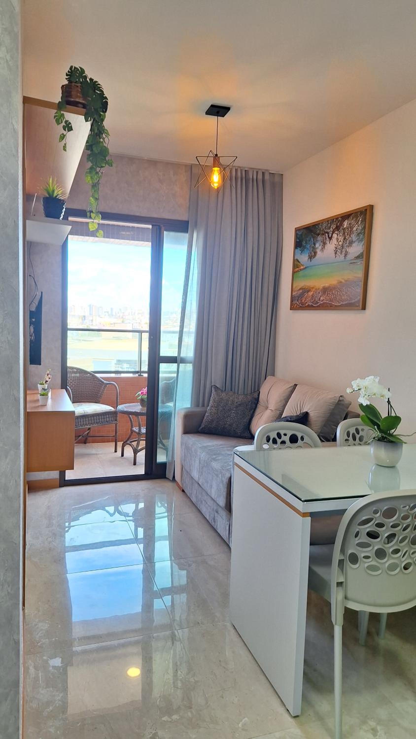 Apartamento Quarto e Sala, varanda, vista mar com infraestrutura