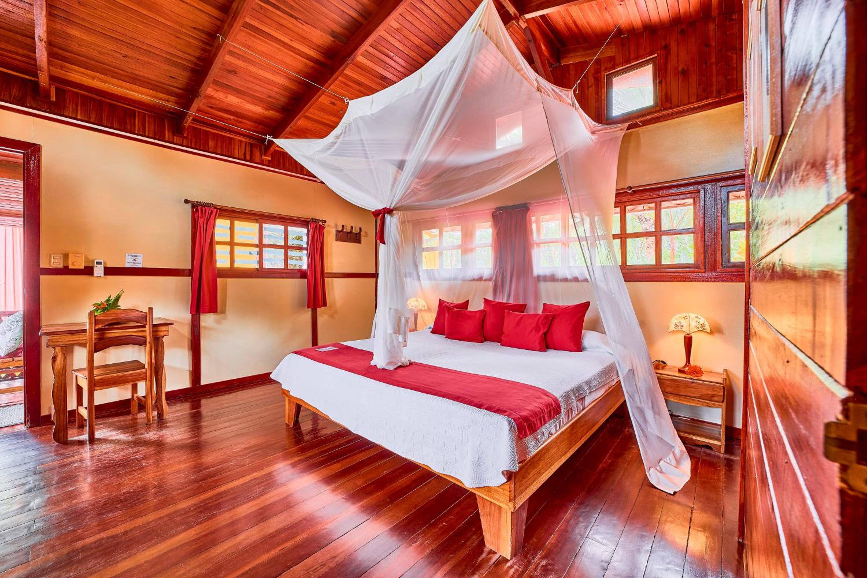 Hotel El Encanto