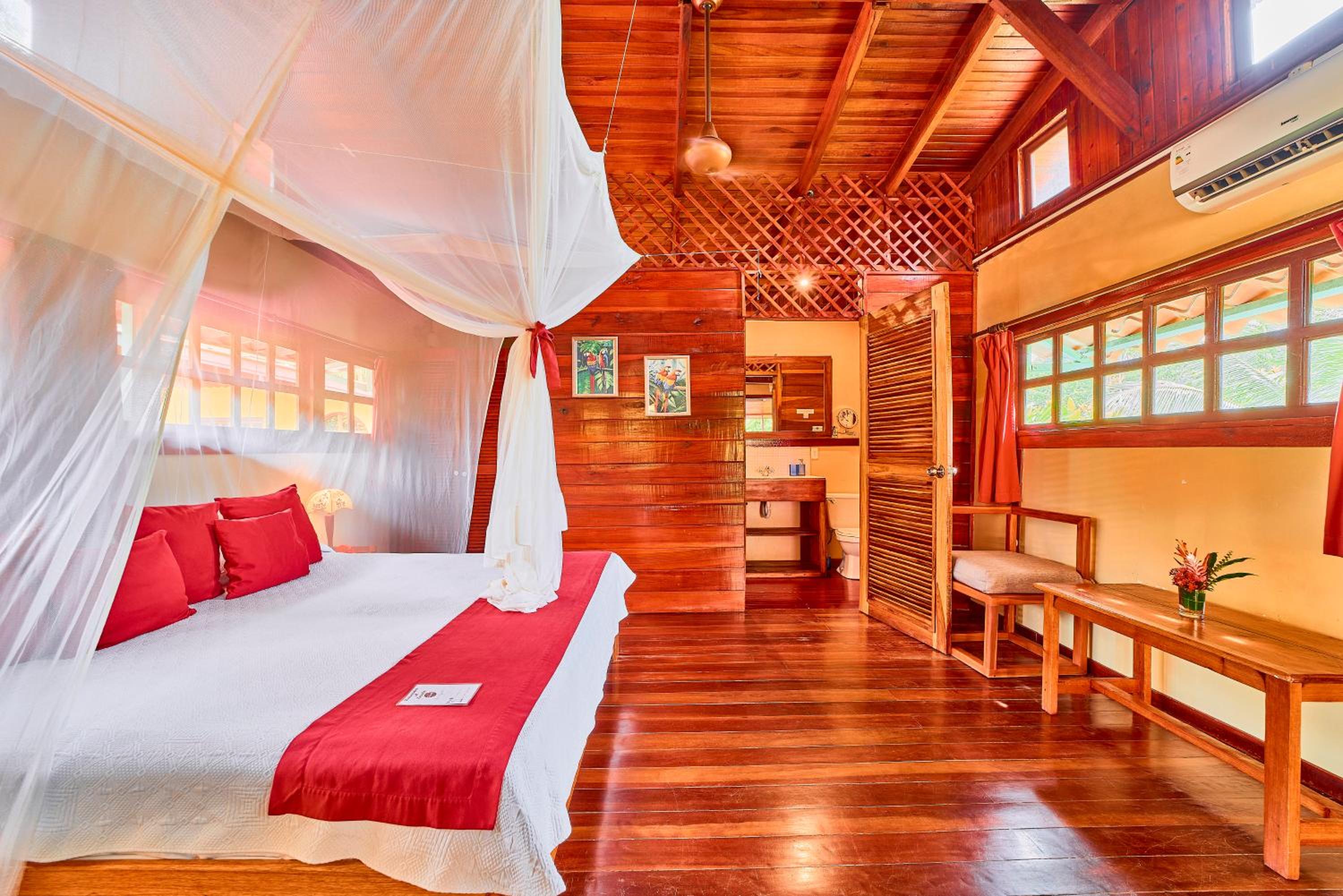 Hotel El Encanto
