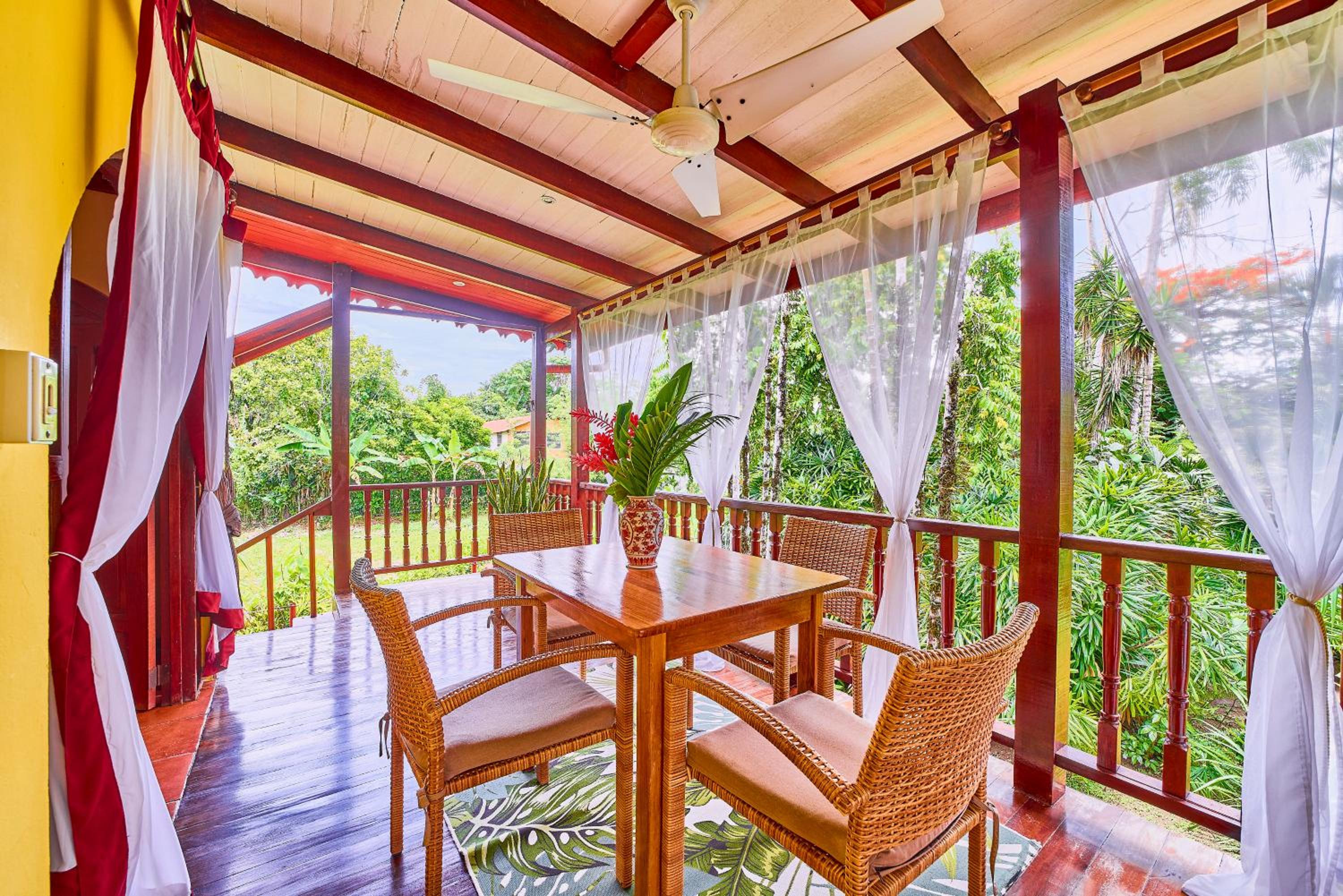 Hotel El Encanto
