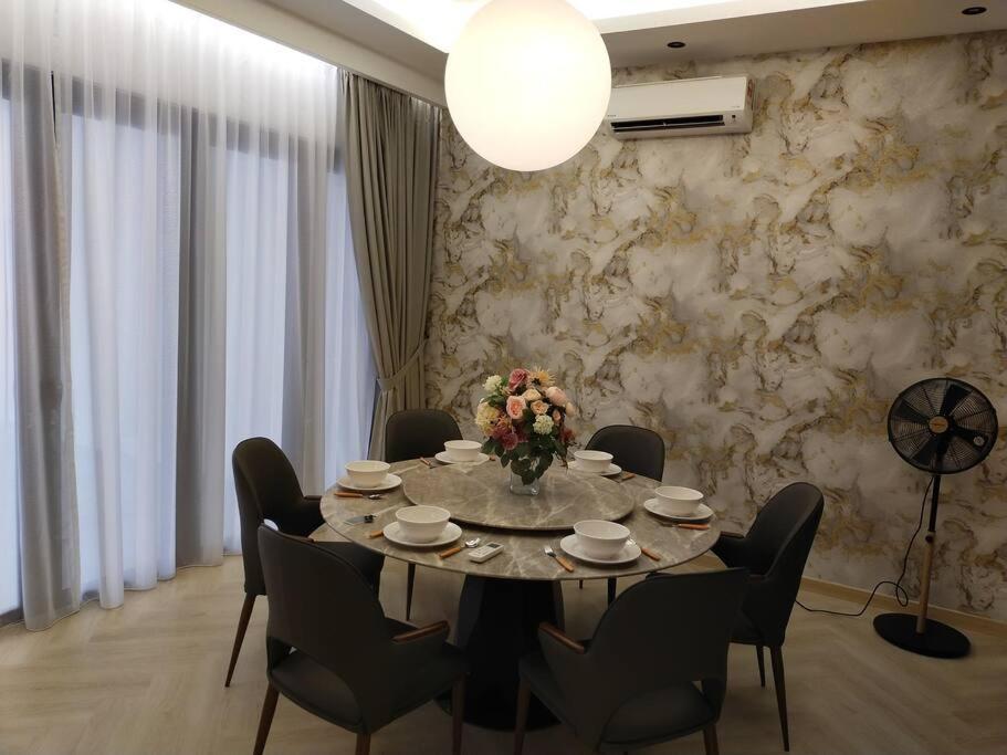 beHidden Luxury Duplex The Cove Karaoke 8pax photo 5