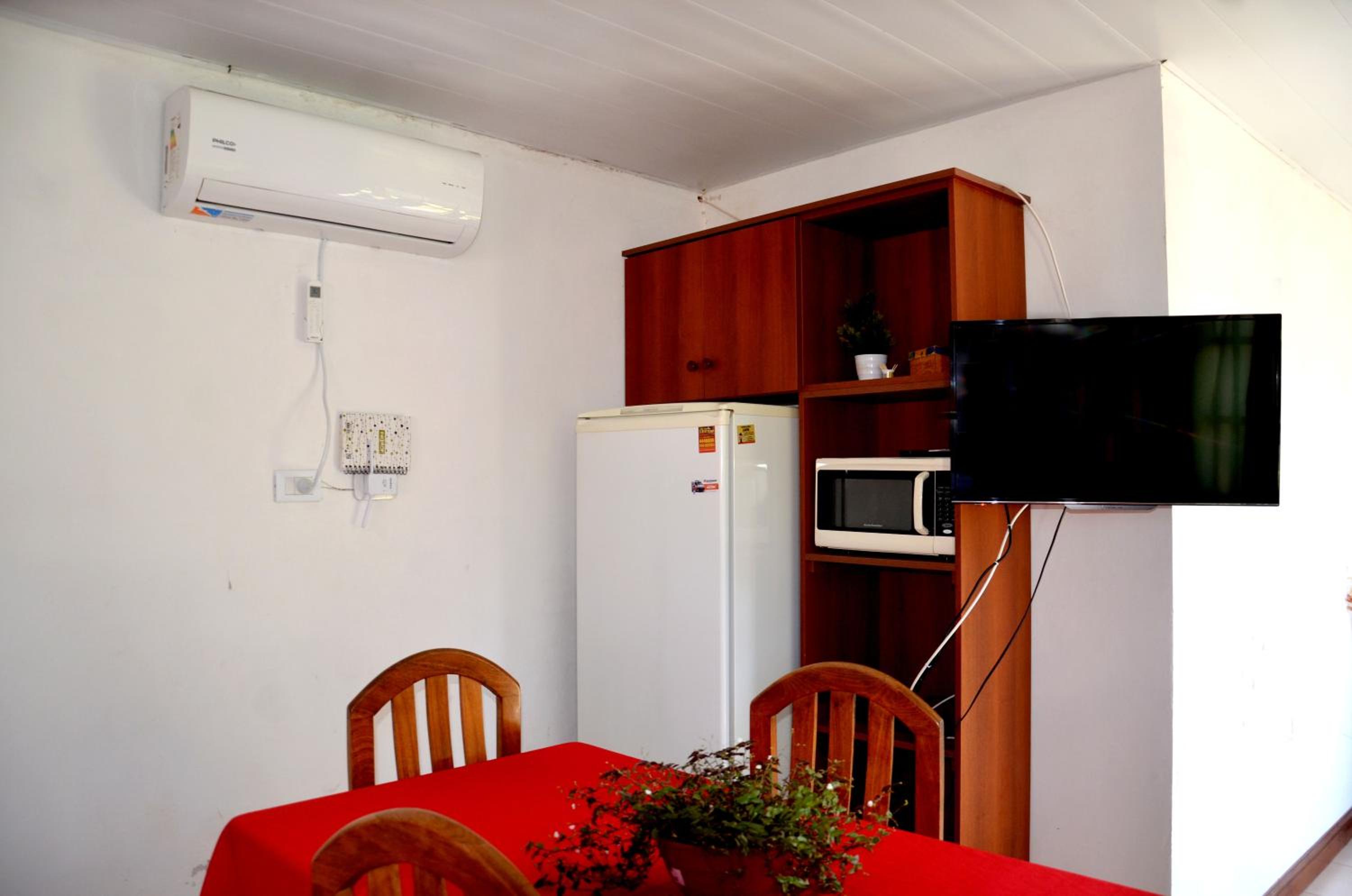 Hermosa casa hasta 4 pax con jardín y estacionamiento