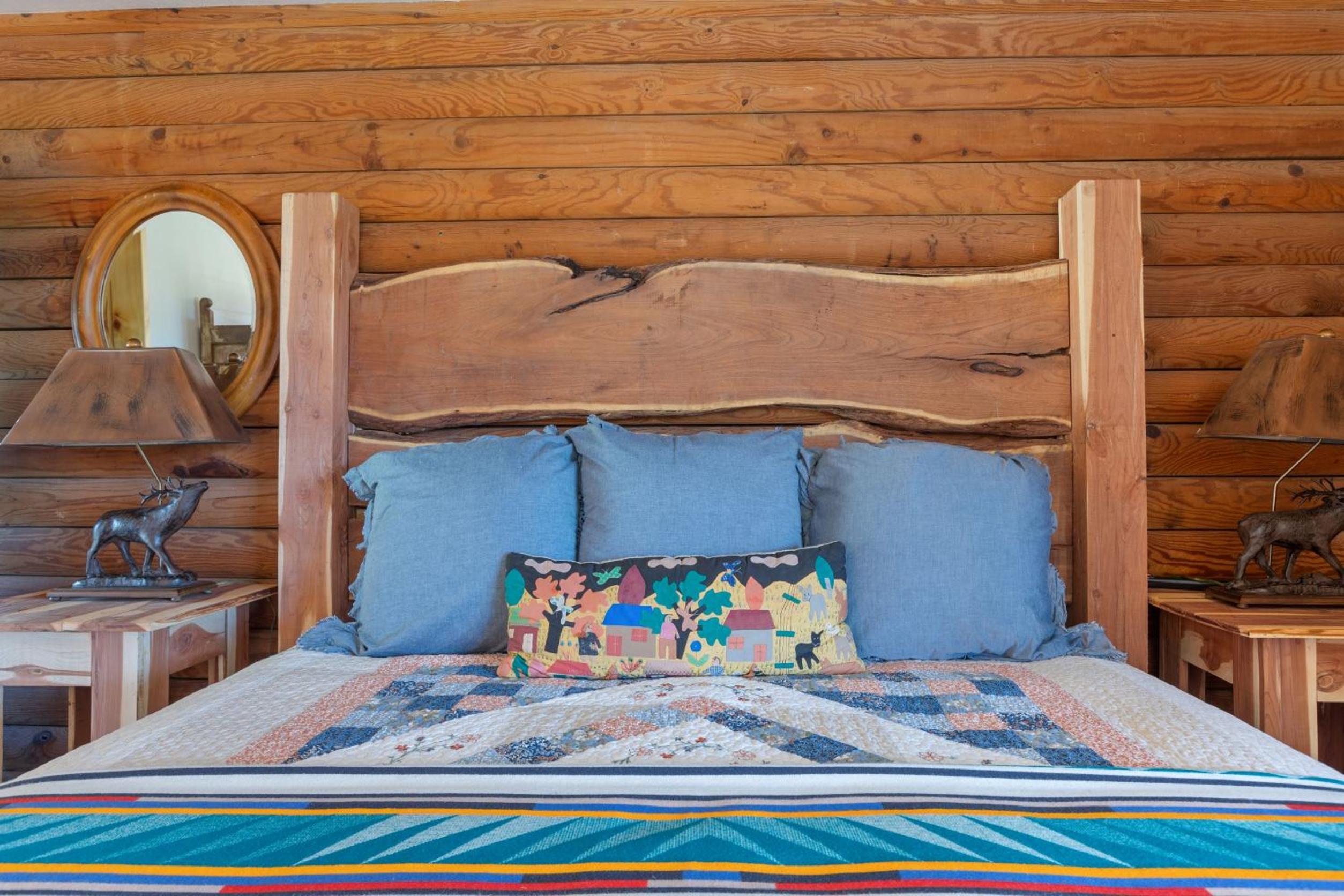 Guadalupe Bluff Log Cabin view 4