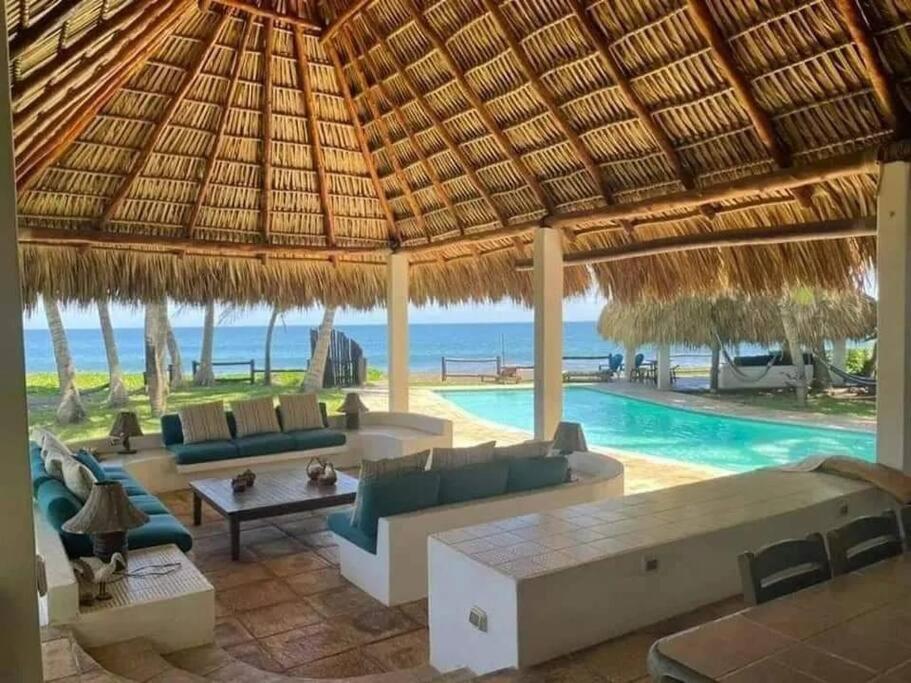 Villa Moca, casa en la playa, Monterrico view 4