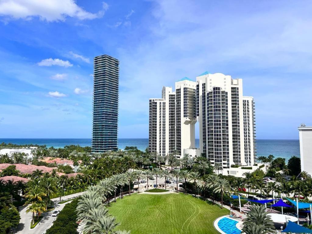 Spacious apartment in Ocean Reserv of 2br - 2bth great price view 5