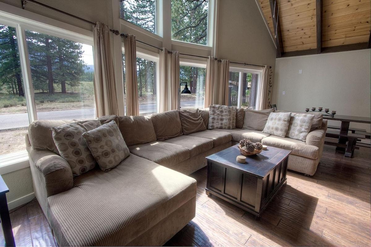 Snowshoe Chalet cabin