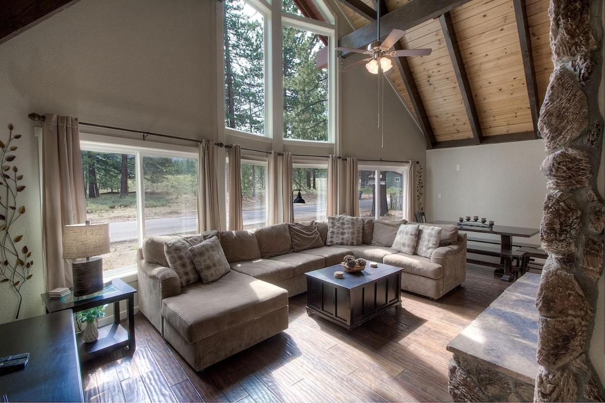 Snowshoe Chalet cabin