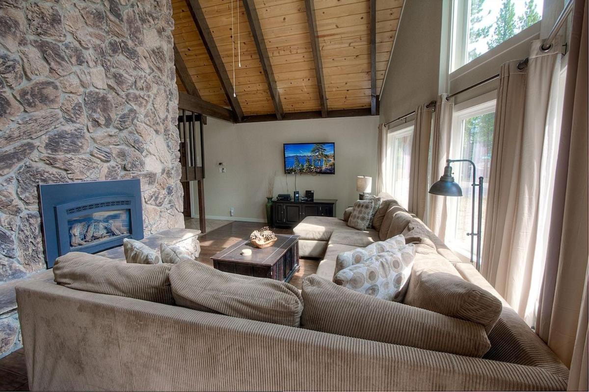 Snowshoe Chalet cabin