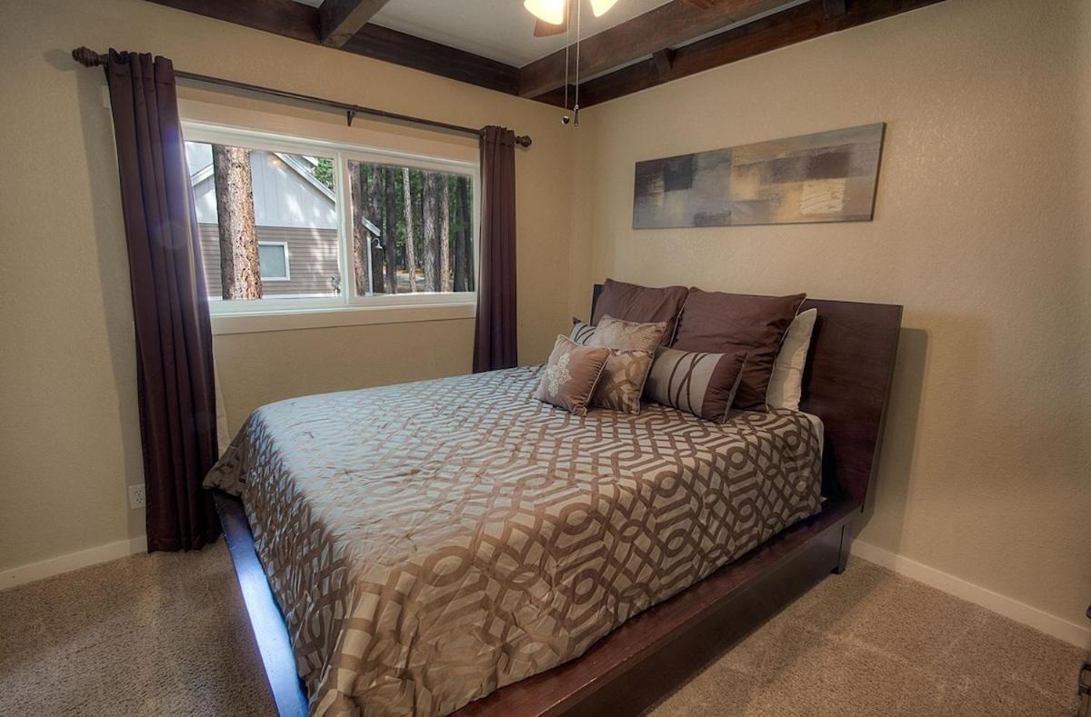 Snowshoe Chalet cabin