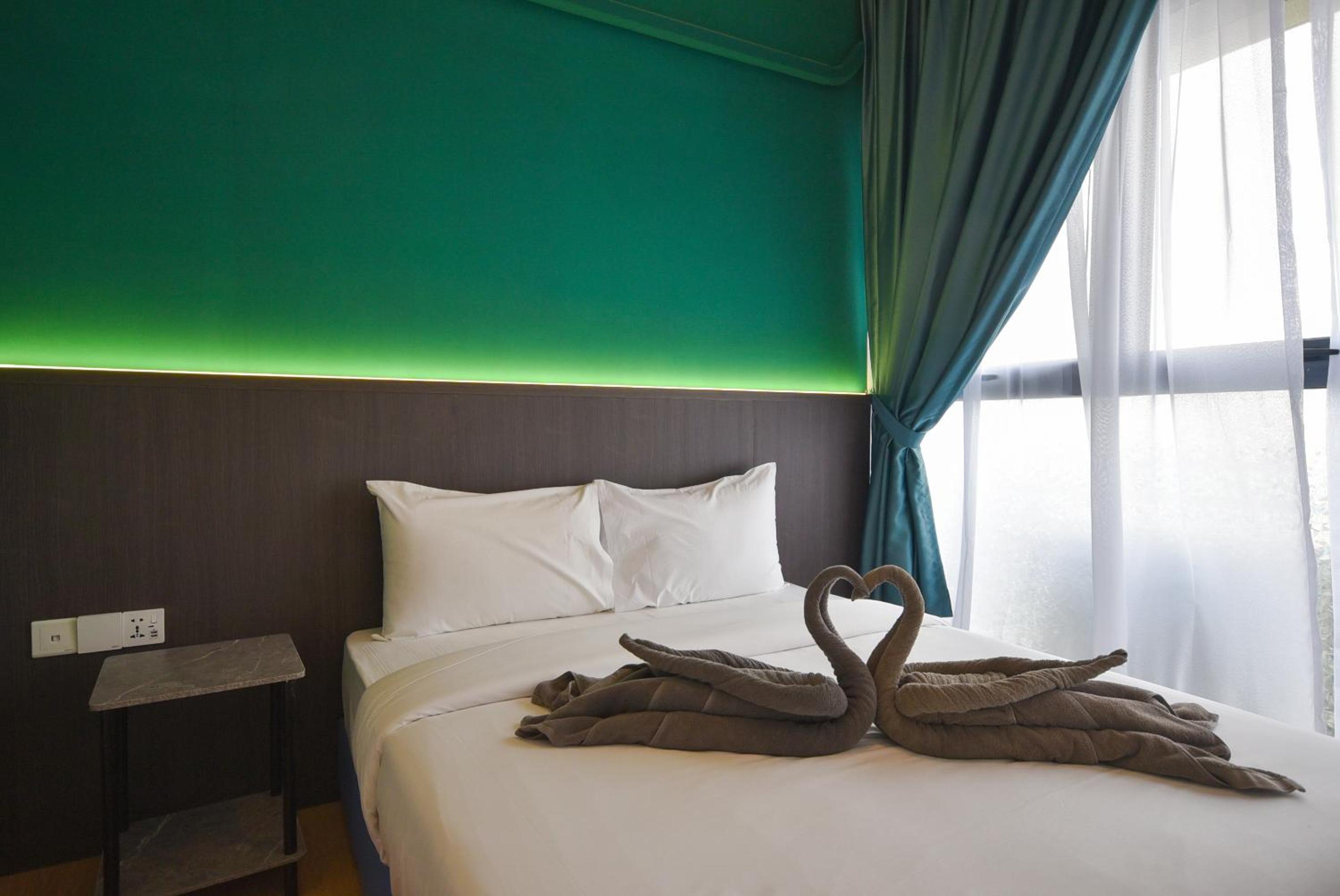 Country Garden Seaview Suite by Nest Home at Danga Bay