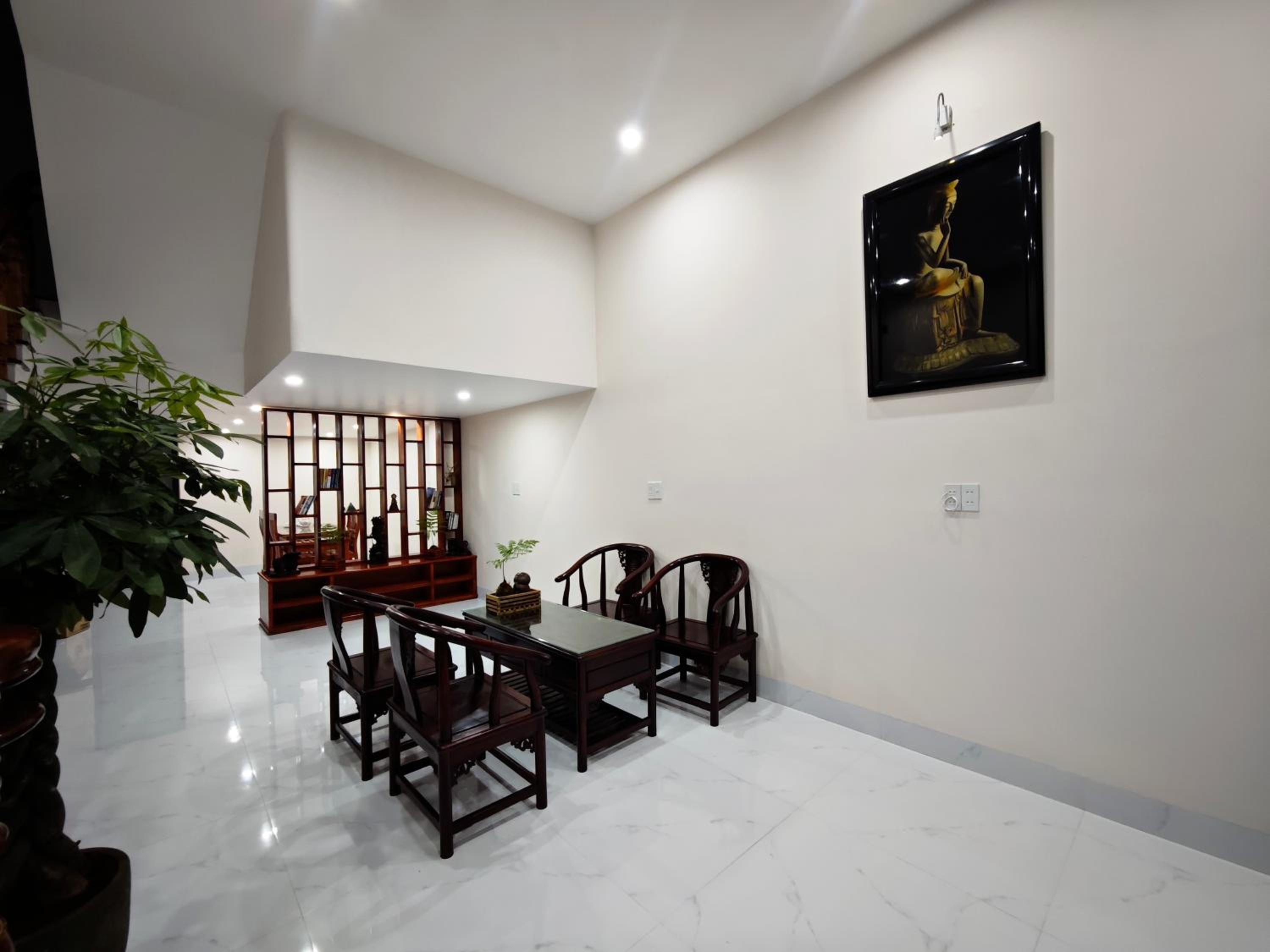 MANI House