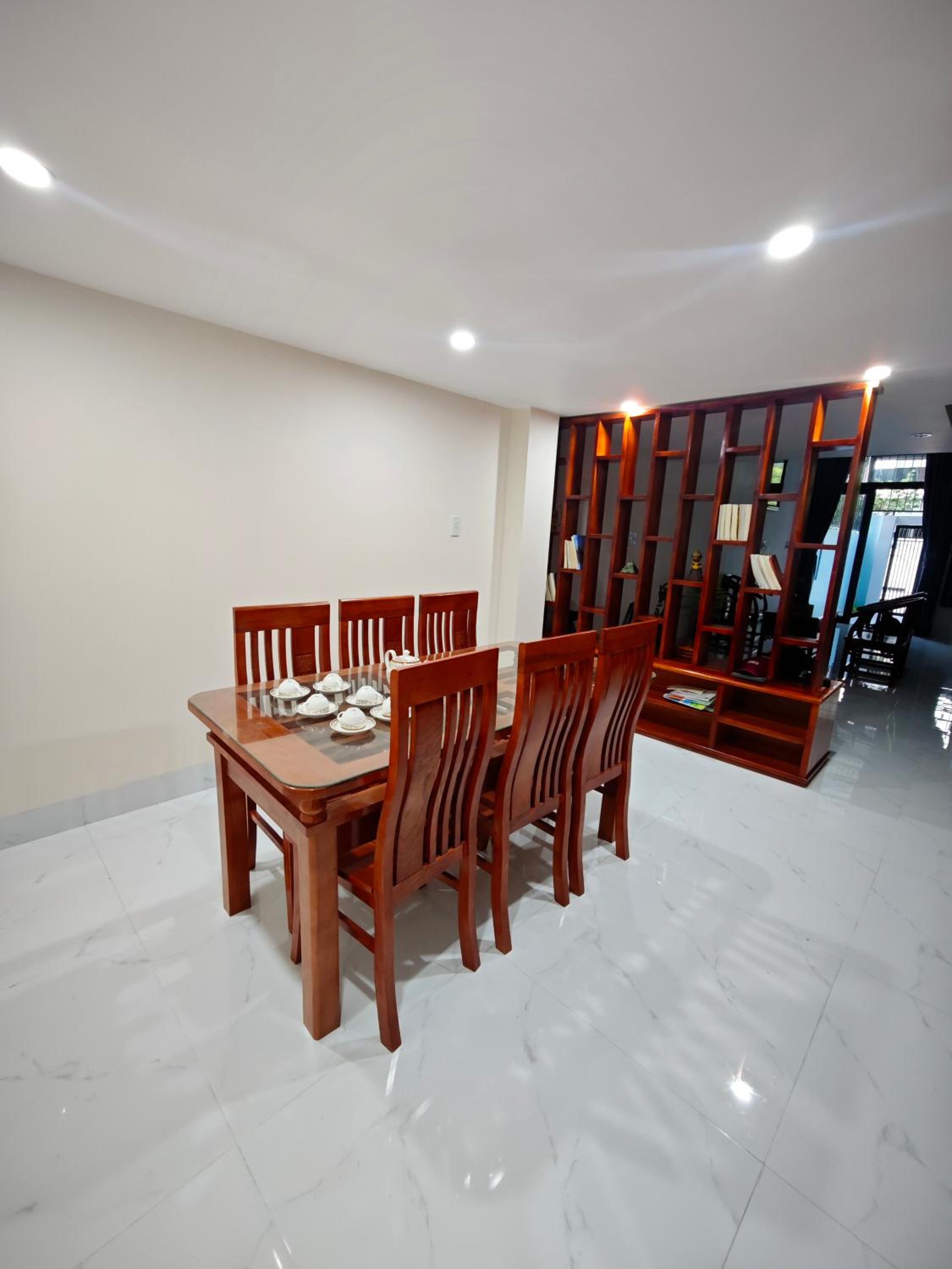 MANI House