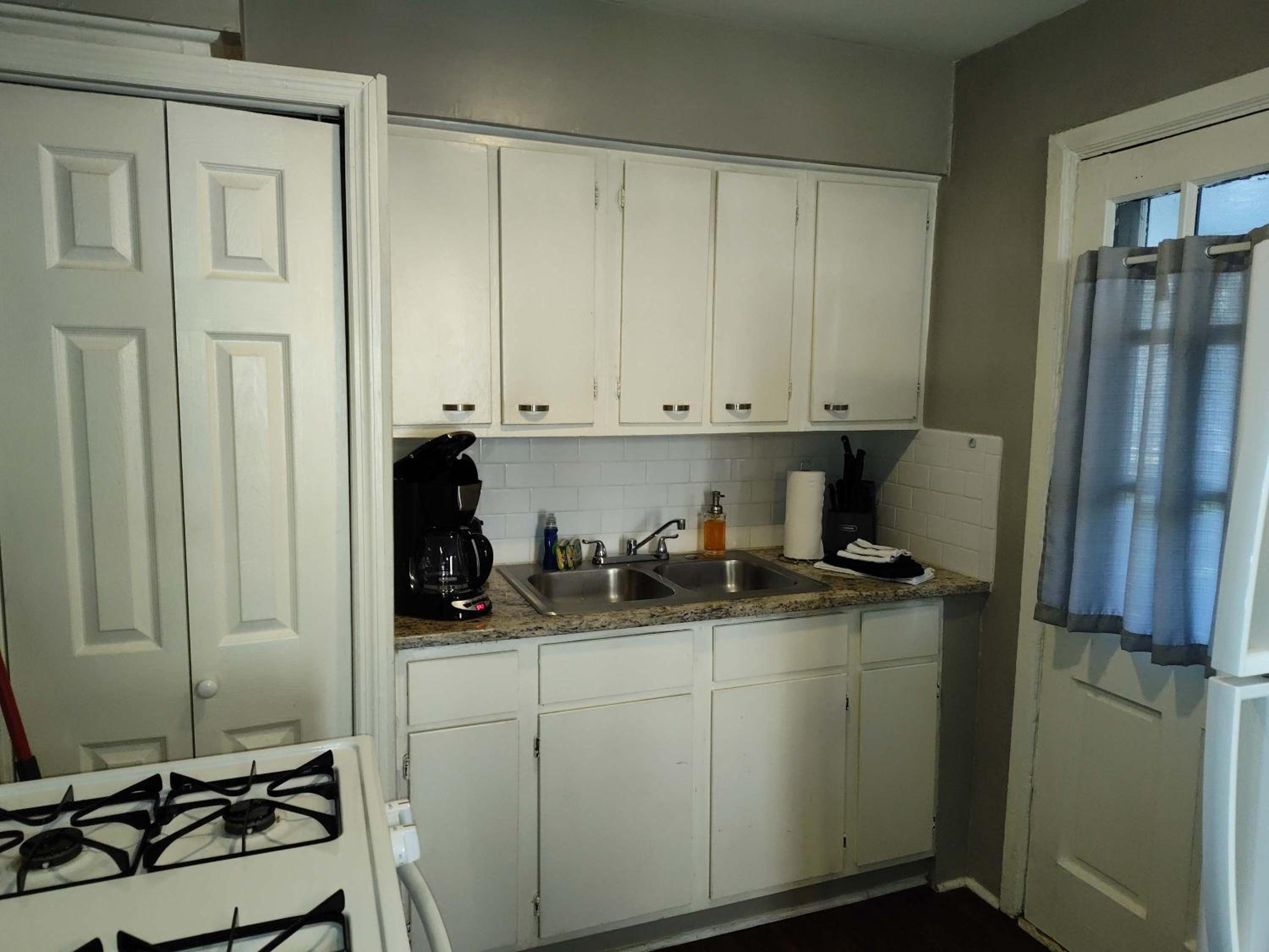 The Delightful Doubles- Unit B- Centrally Located
