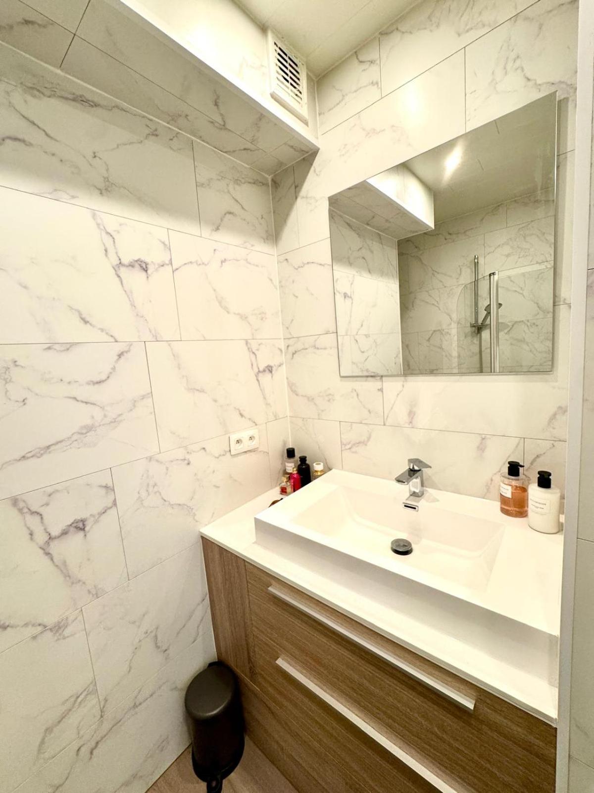 Charming Light-filled apartment near Central Station