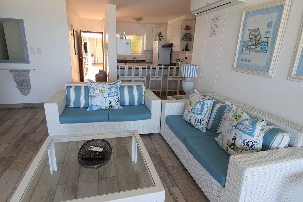 5 Glitter Bay - Seaviews and beach access - Umhlanga 2BR view 4