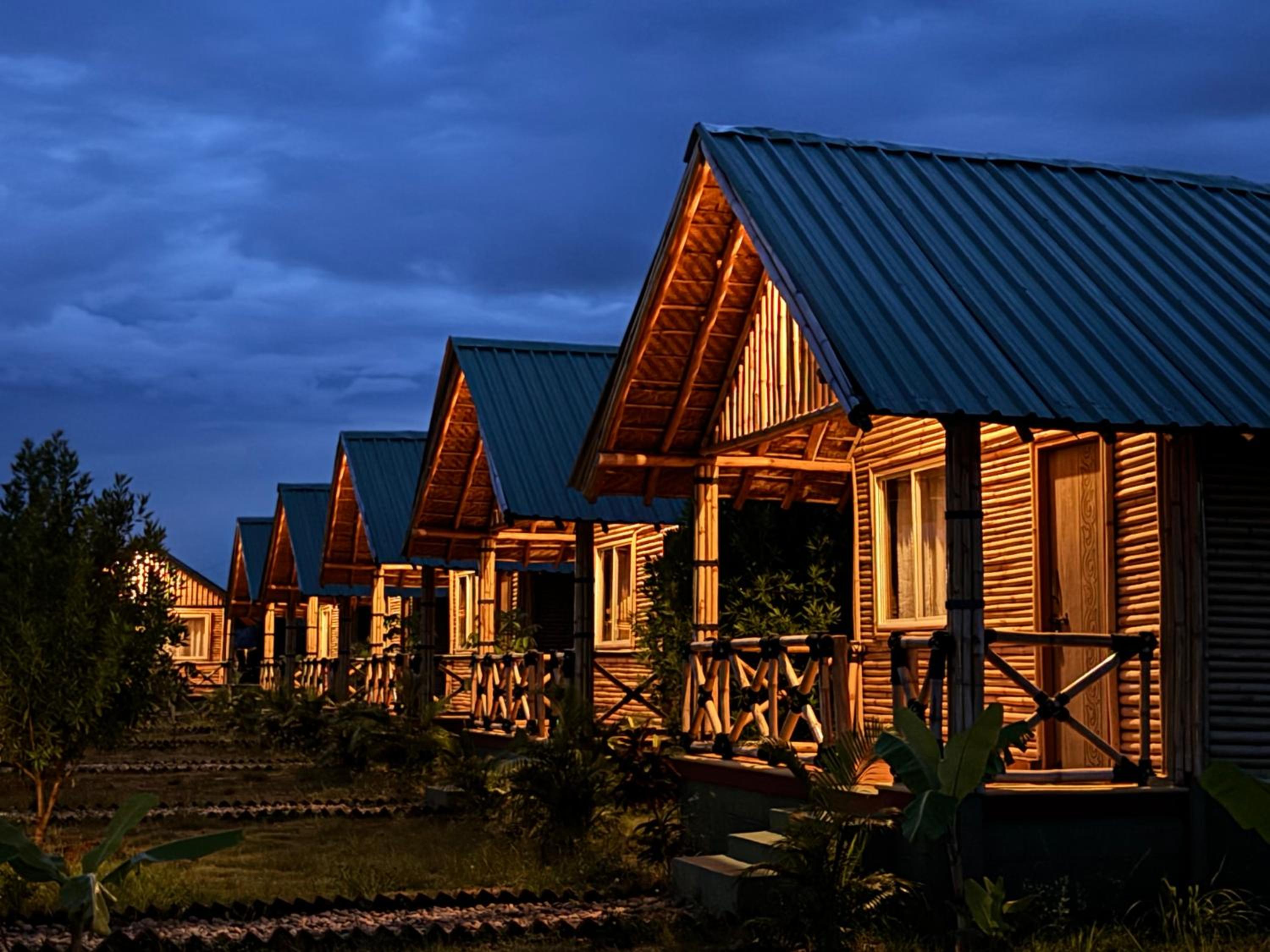 Mowgli's Cafe Hampi & Guest House view 5