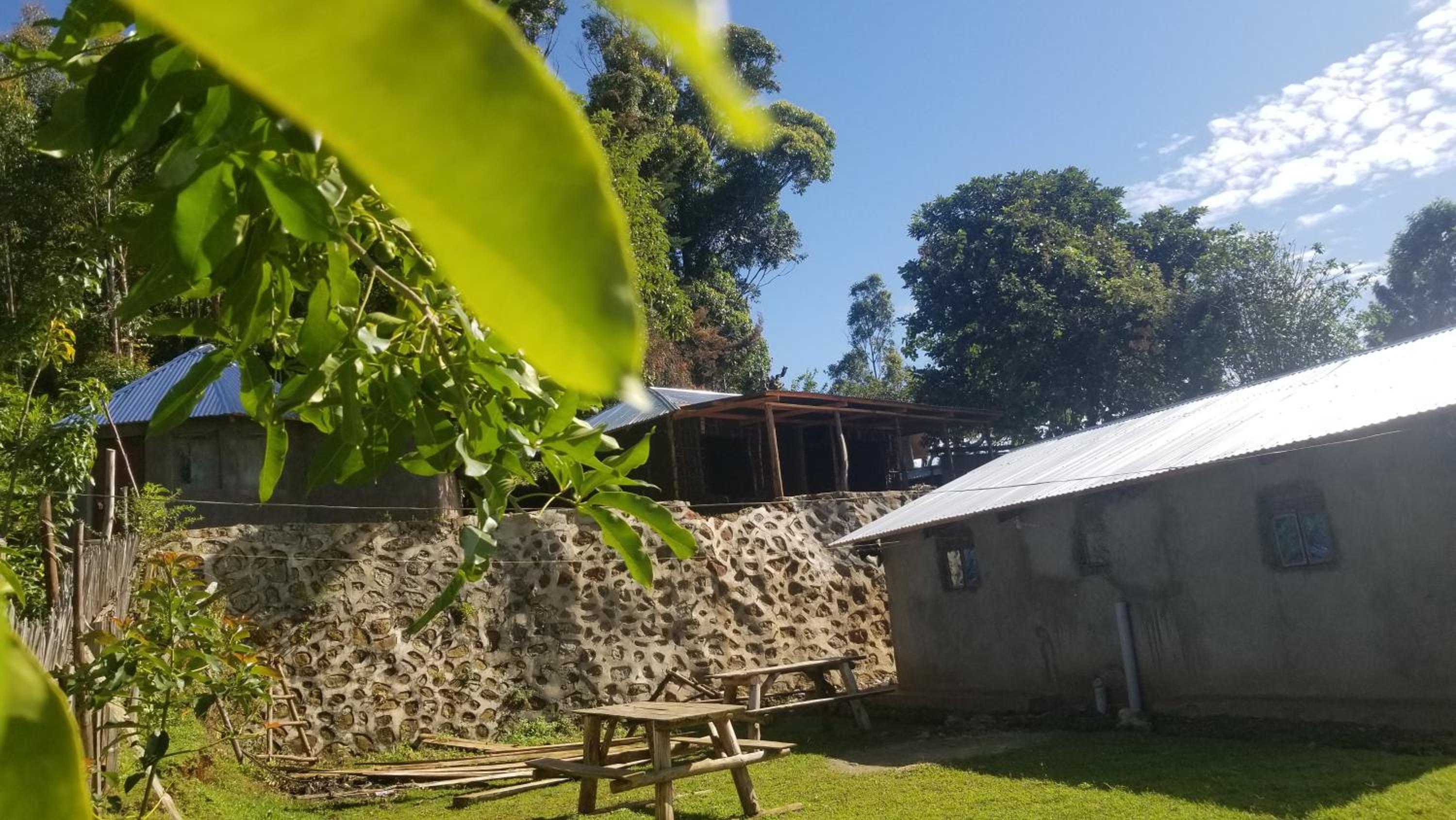 Sipi Backpackers