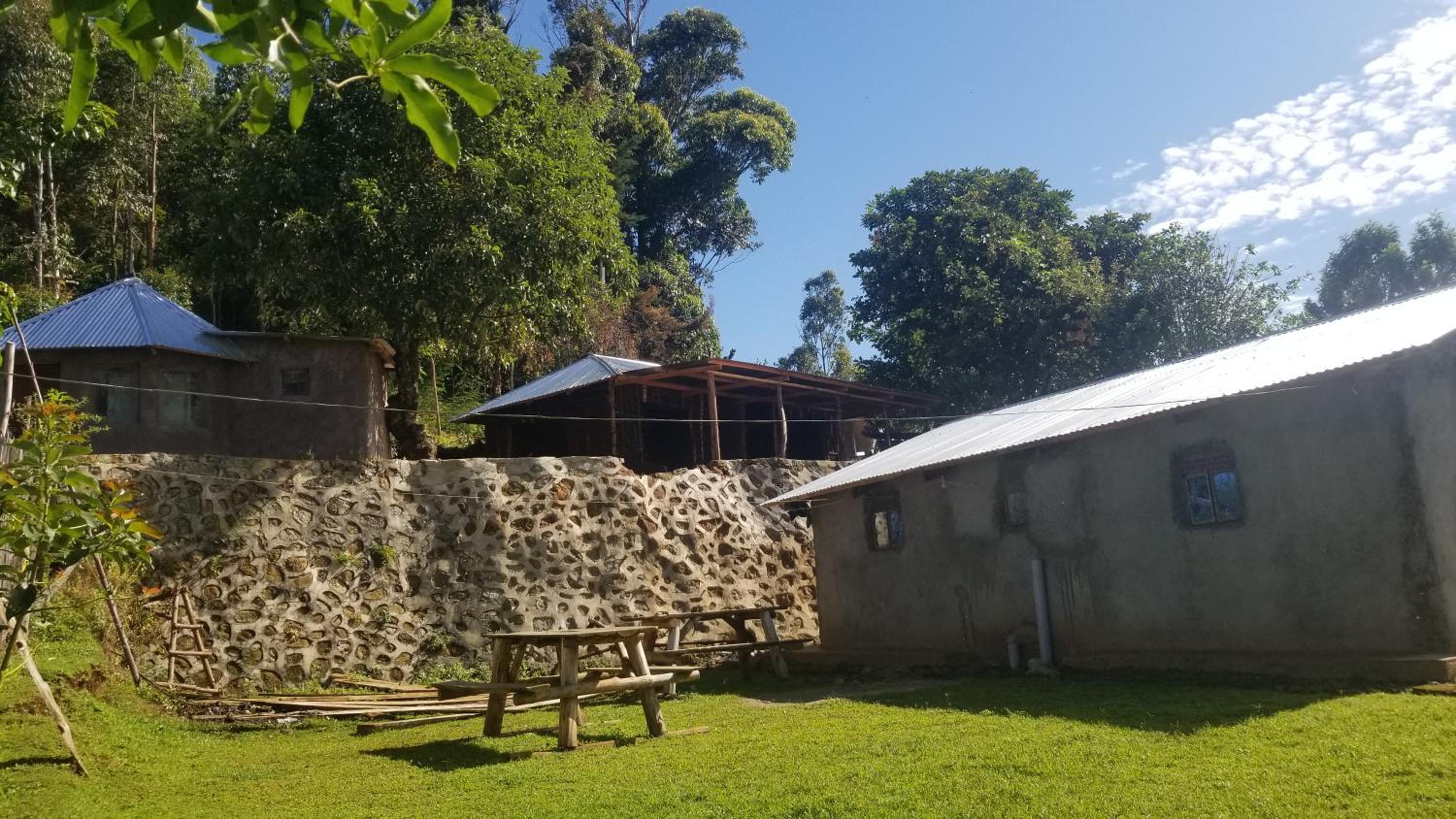Sipi Backpackers